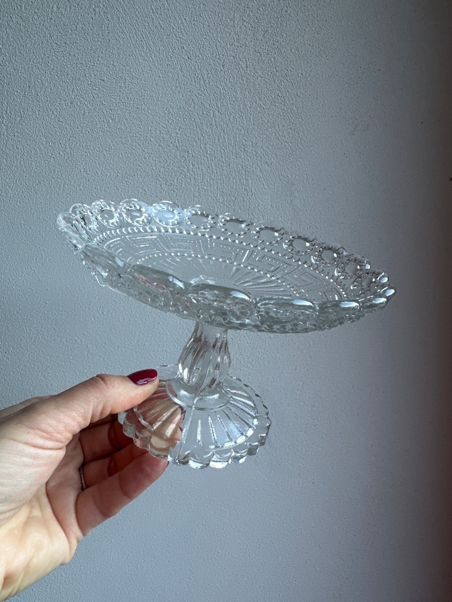 Petit compotier en verre moulé vintage De Raymonde à Zoé