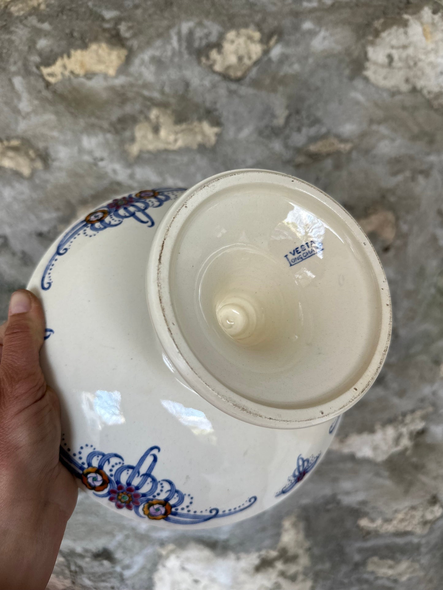 Compotier bleu fleuri en faience de Longchamp De Raymonde à Zoé