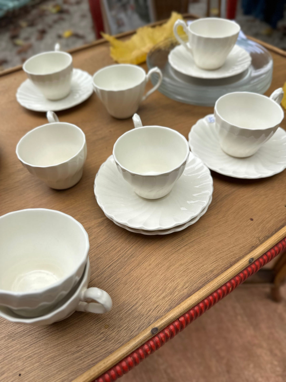 Ensemble de 8 tasses et 8 soucoupes assorties Myott De Raymonde à Zoé