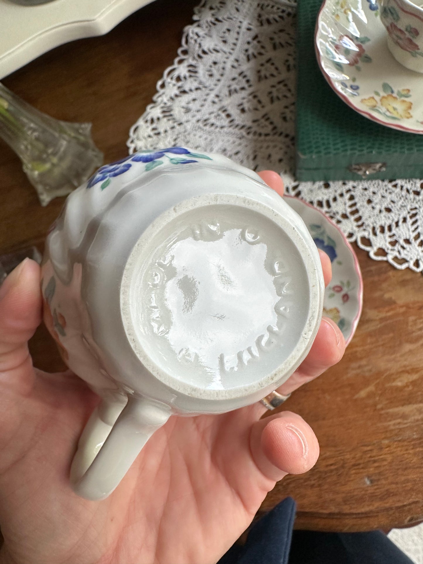 Duo de tasses à thé/cafe allongé et leur soucoupe assortie. De Raymonde à Zoé