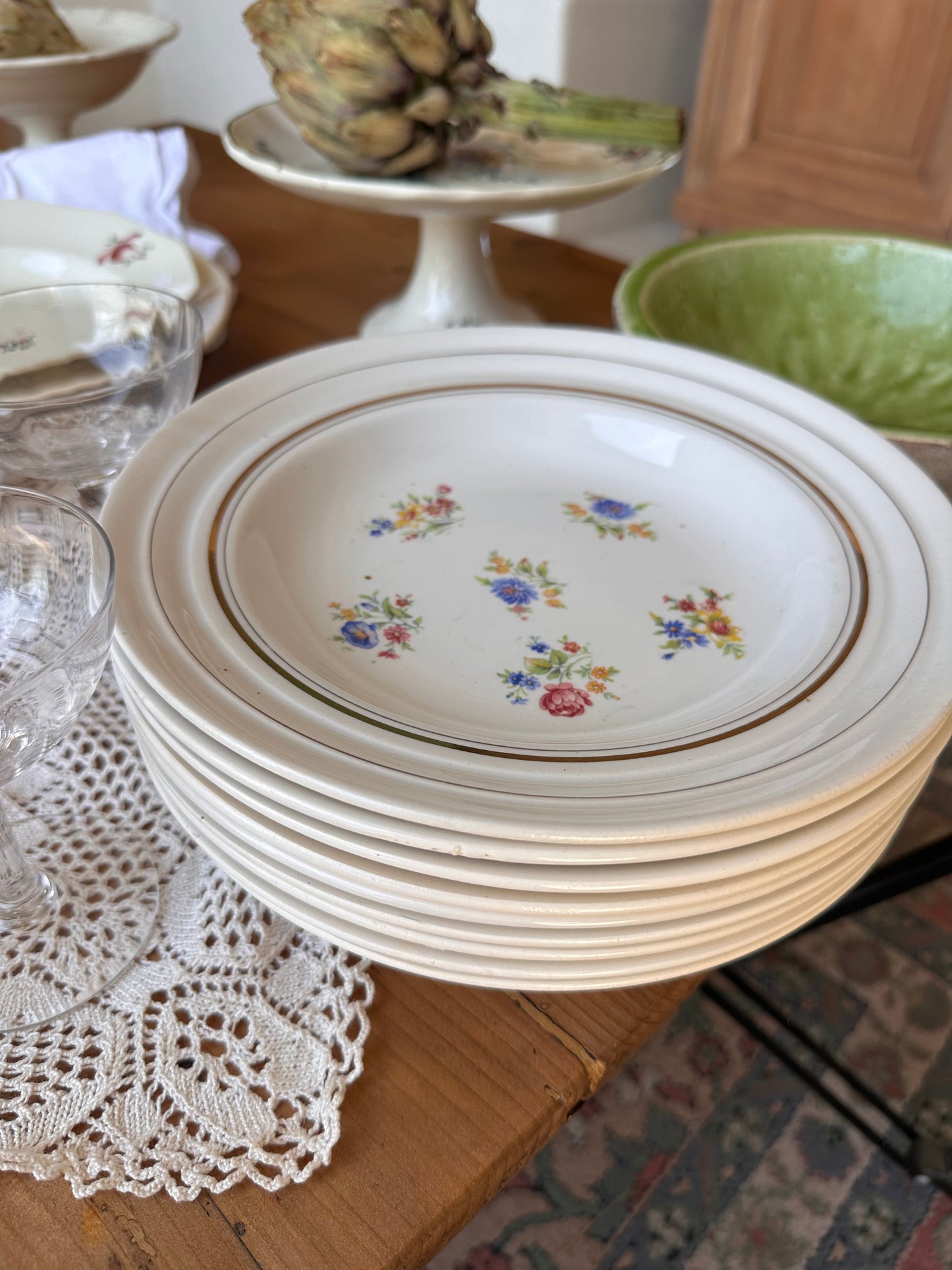 9 Assiettes creuse fleuries en faience De Raymonde à Zoé