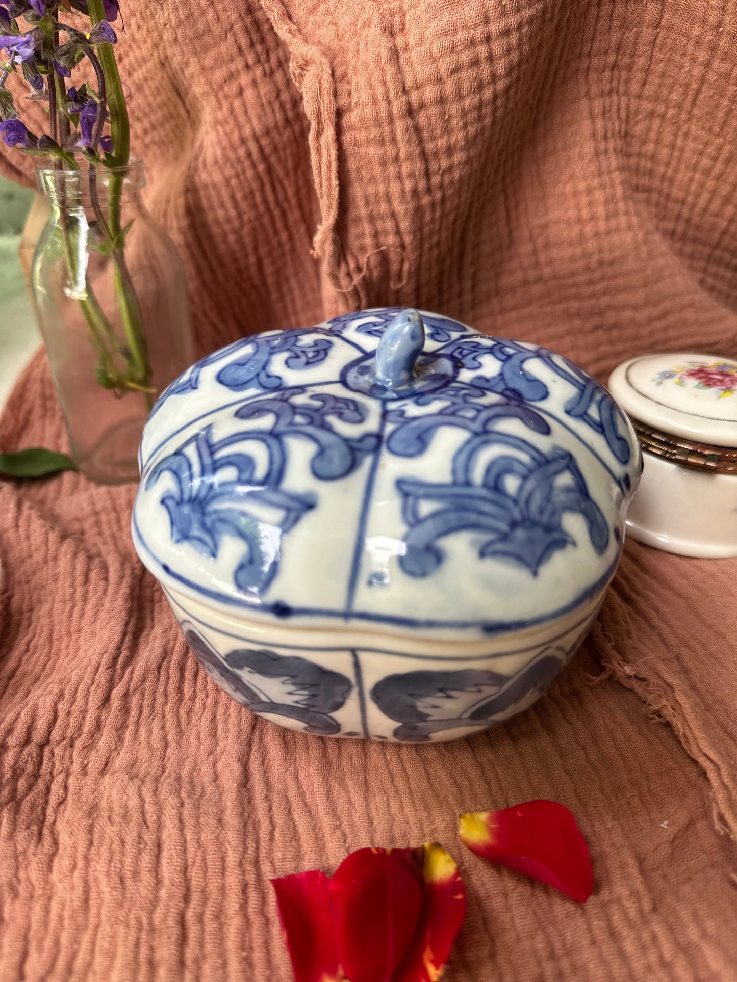 Boite à bijoux en porcelaine chinoise De Raymonde à Zoé