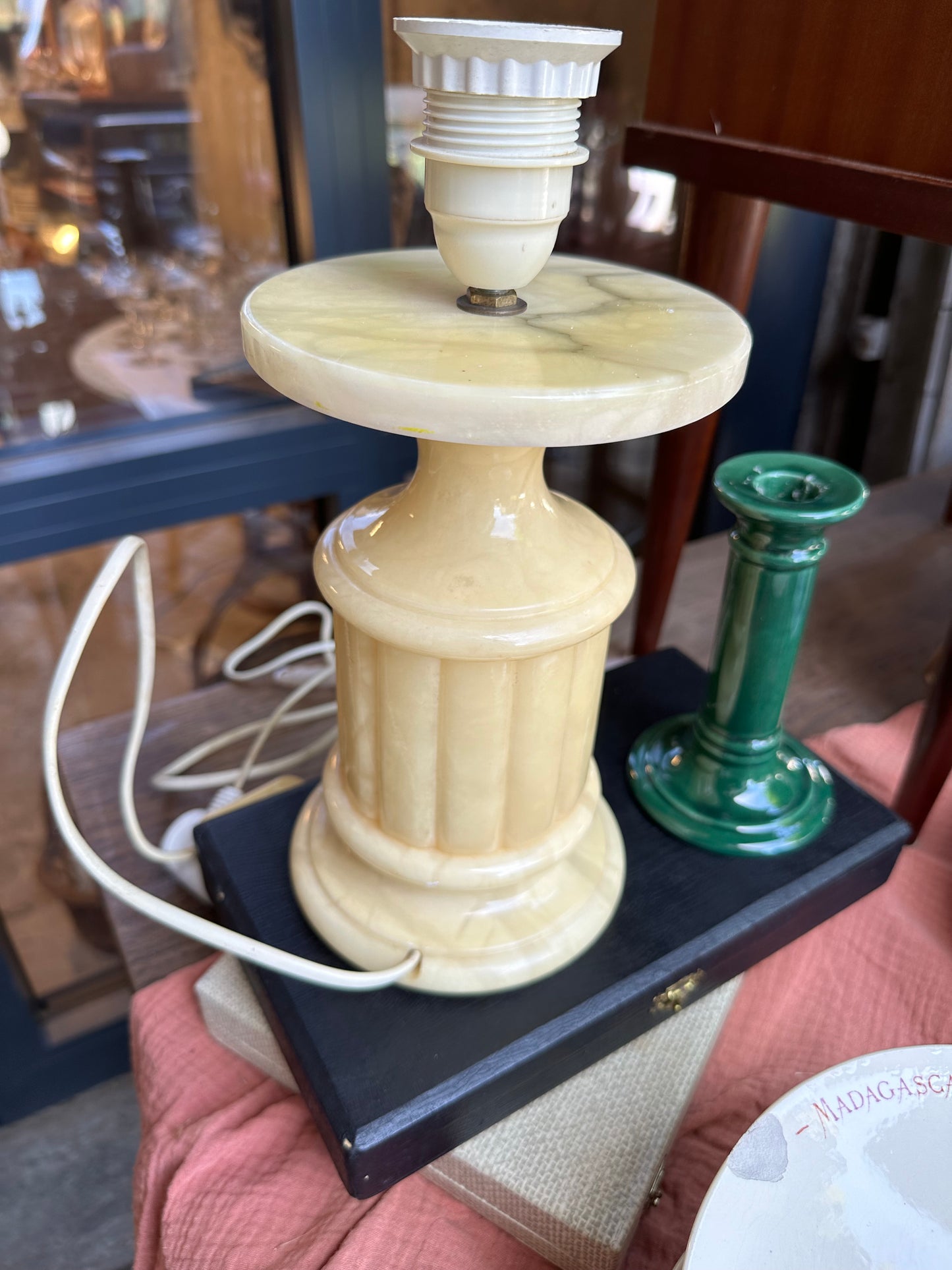 Lampe sur pied en albâtre De Raymonde à Zoé
