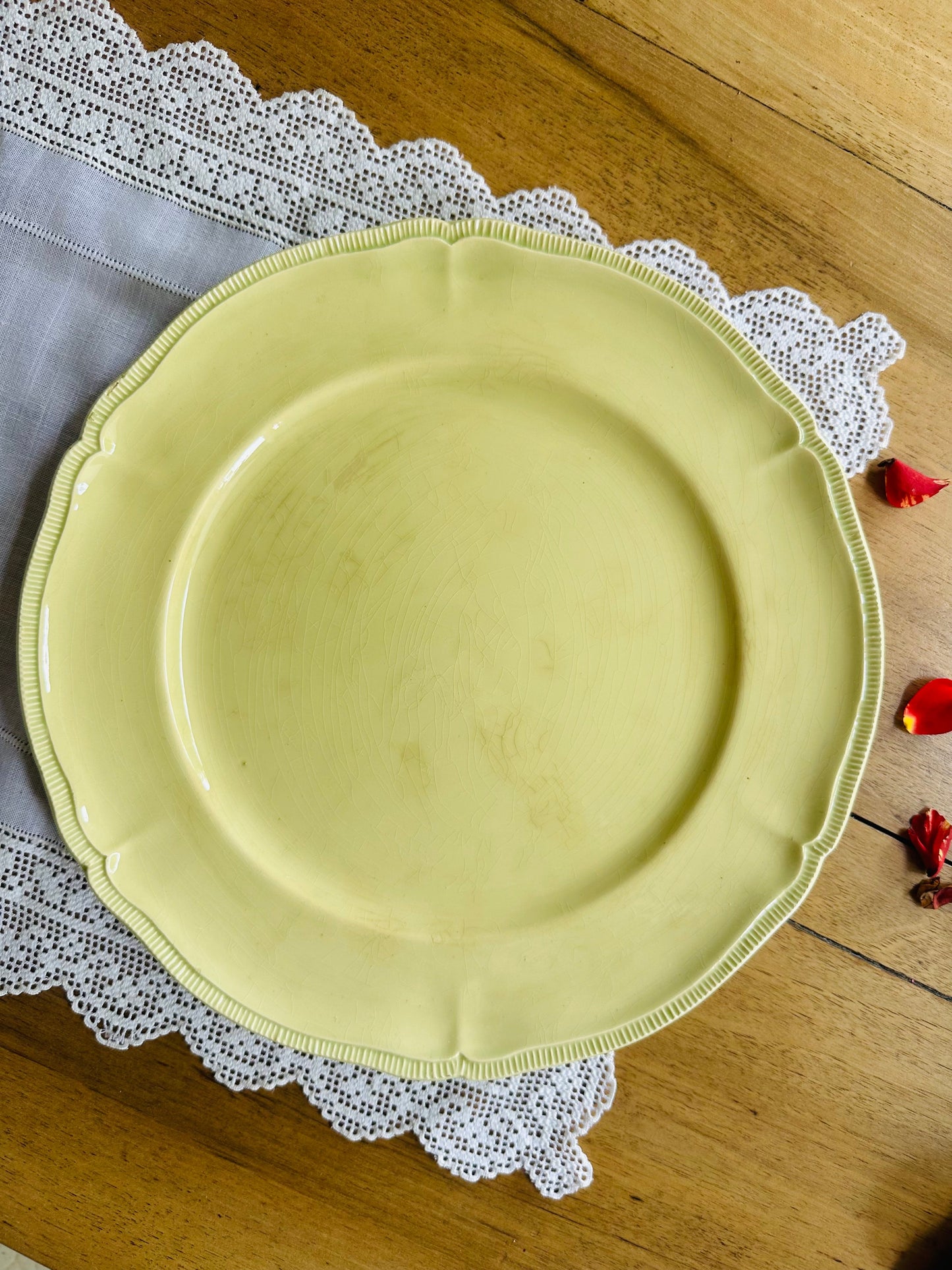 Grand plat à tarte en faience de Longchamp De Raymonde à Zoé