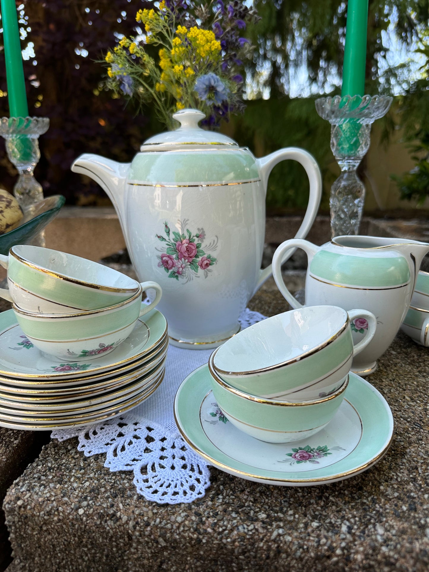 Service à café vintage « l’amandinoise » De Raymonde à Zoé