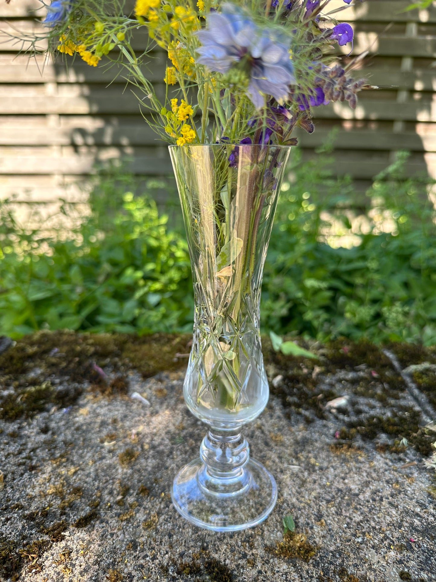 Trio de vases vintage en verre et cristal De Raymonde à Zoé