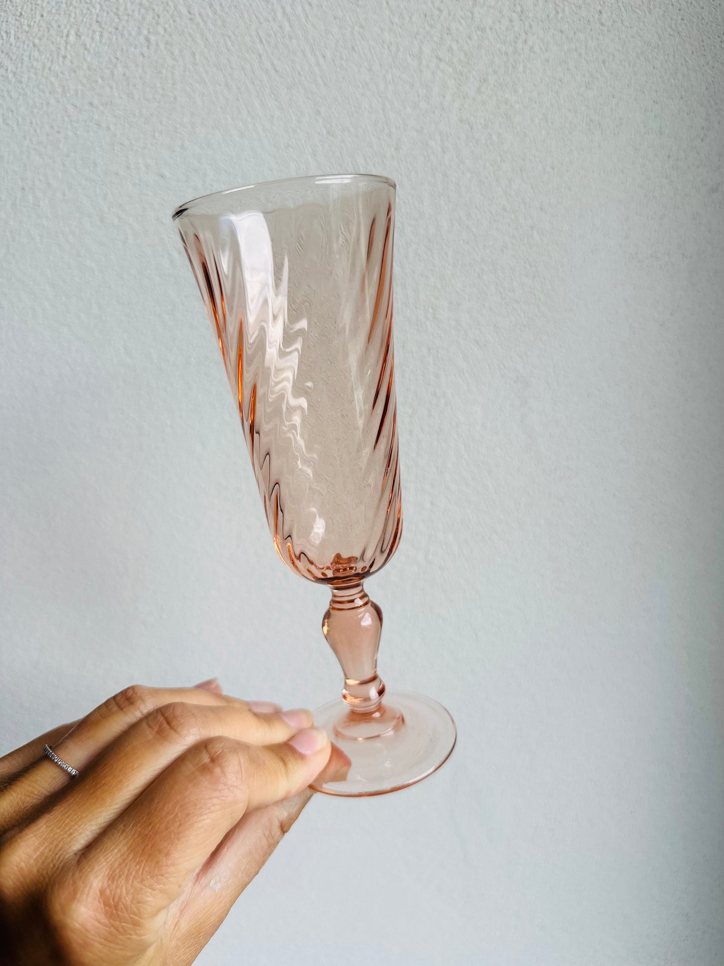 9 flûtes à champagne en verre Arcoroc Rosaline De Raymonde à Zoé