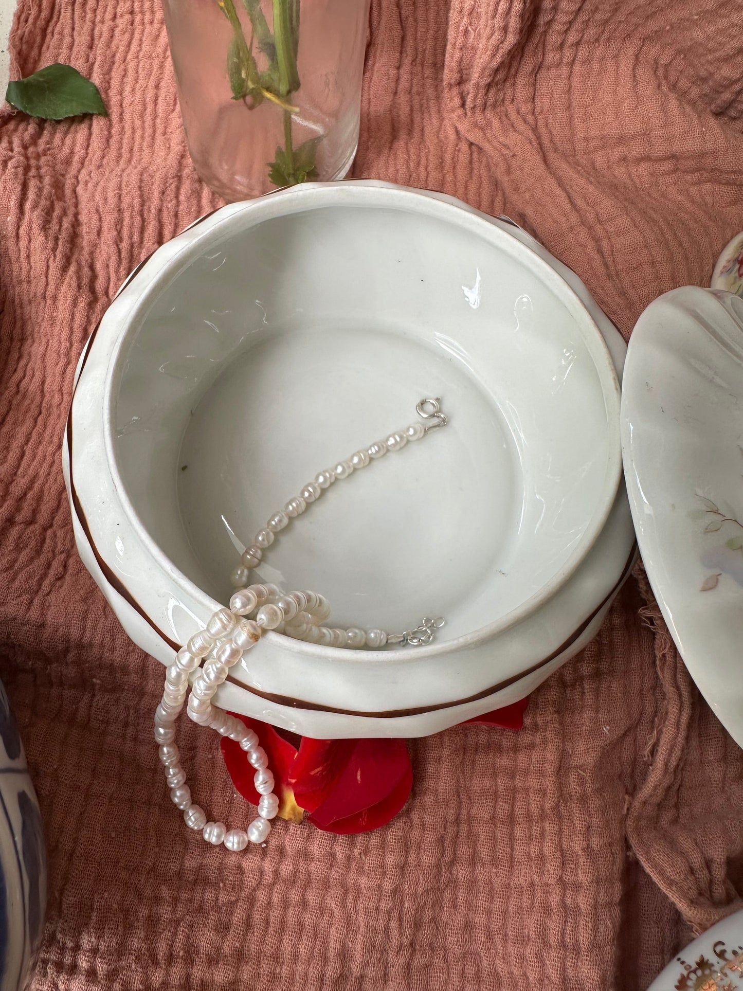 Boite à bijoux en porcelaine Grand modèle De Raymonde à Zoé