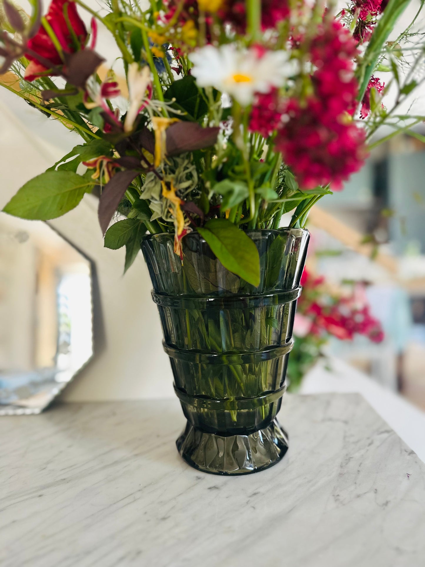 Vase vintage verre fumé De Raymonde à Zoé