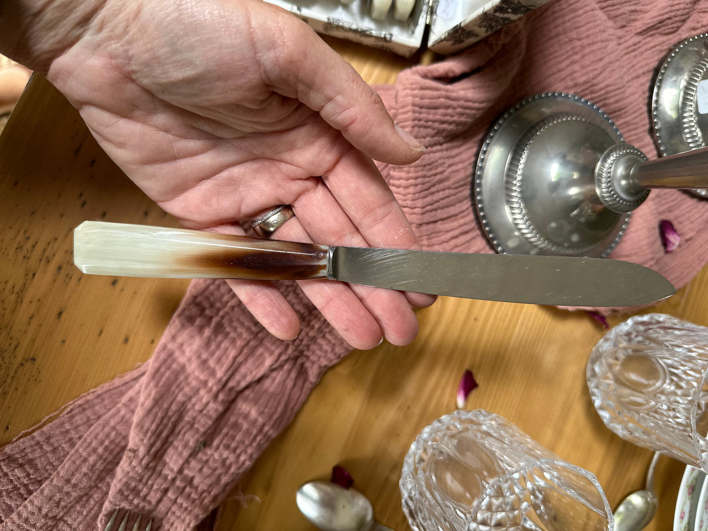 Ensemble de 12 couteaux De Raymonde à Zoé