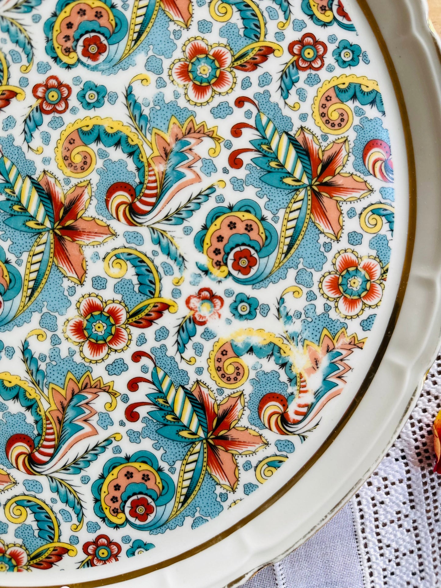 Grand plat à tarte en porcelaine vintage De Raymonde à Zoé