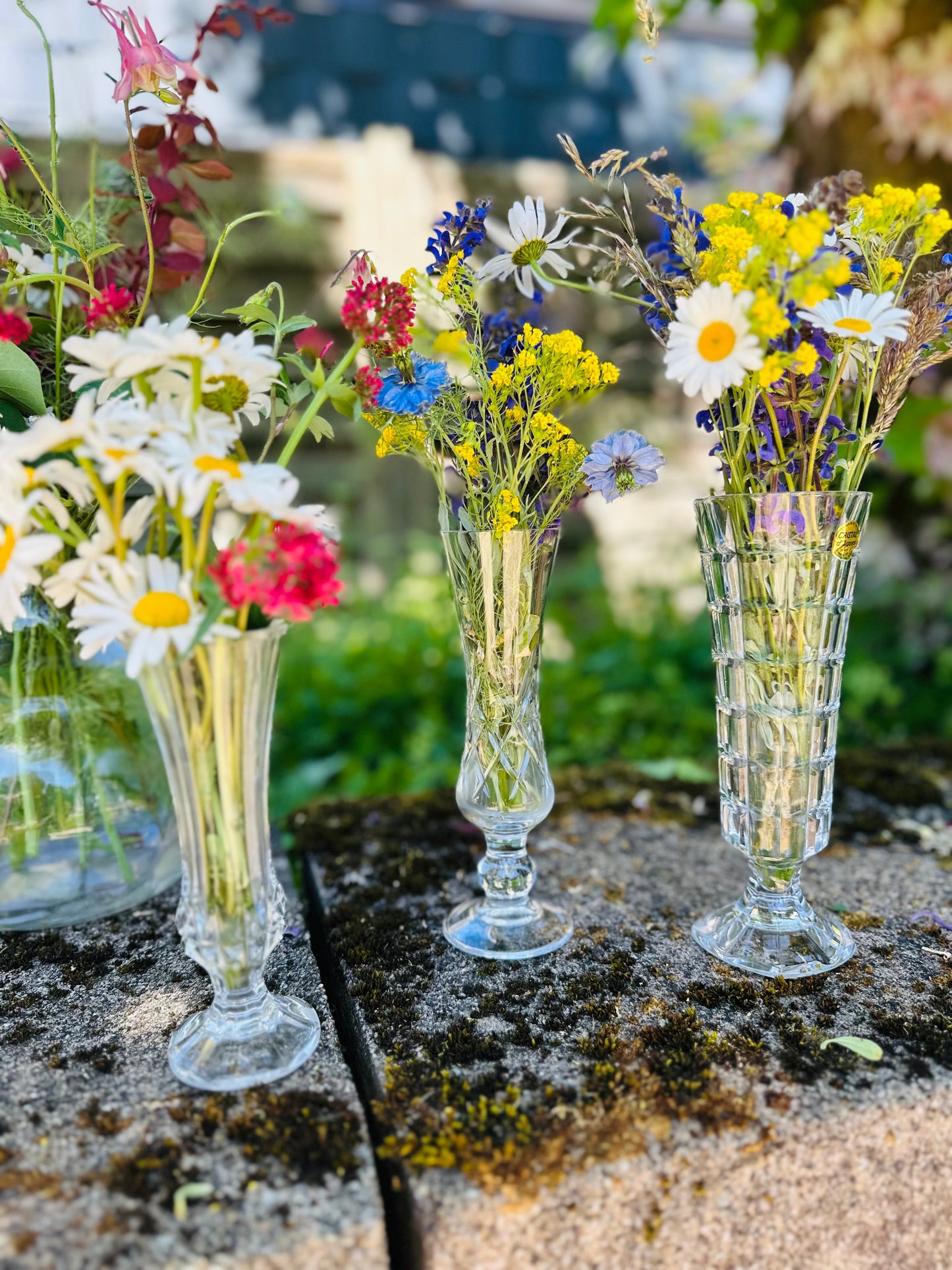 Trio de vases vintage en verre et cristal De Raymonde à Zoé