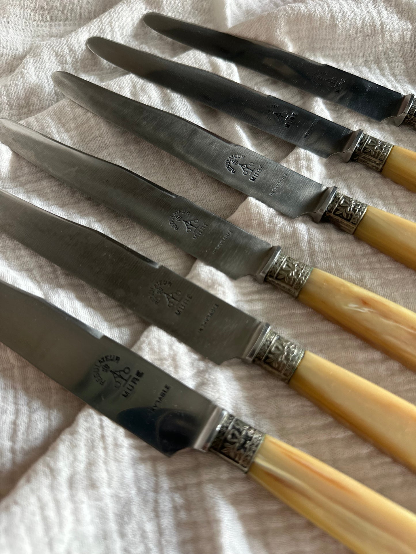 Ensemble de 6 couteaux De Raymonde à Zoé
