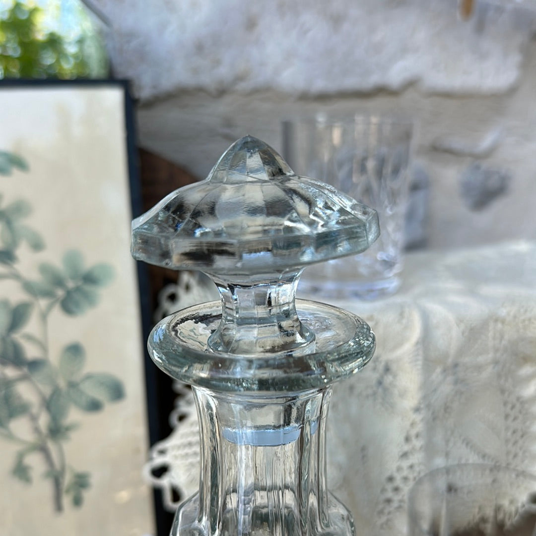 Carafe en verre avec bouchon De Raymonde à Zoé