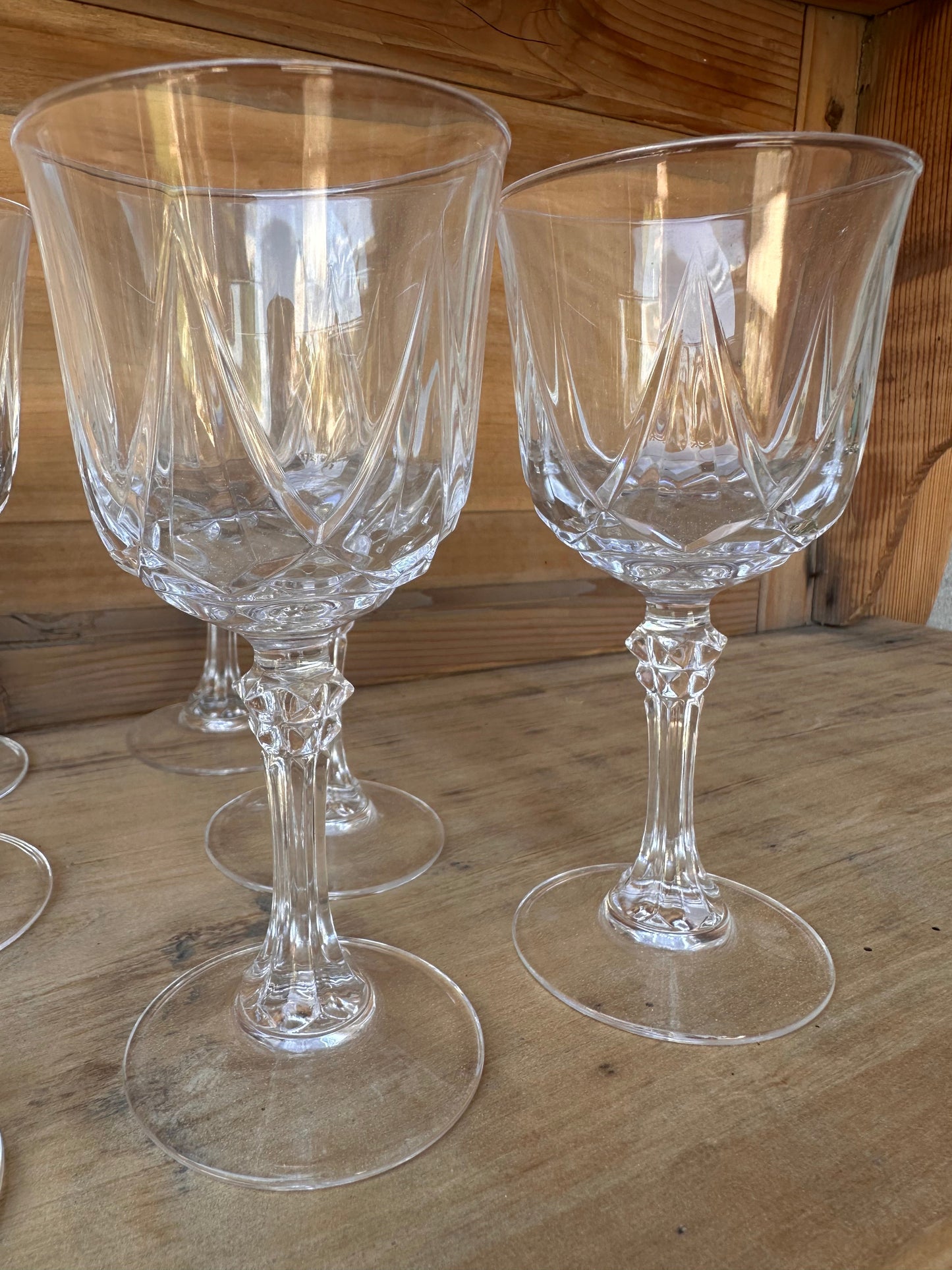 Ensemble de 7 verres à pied De Raymonde à Zoé