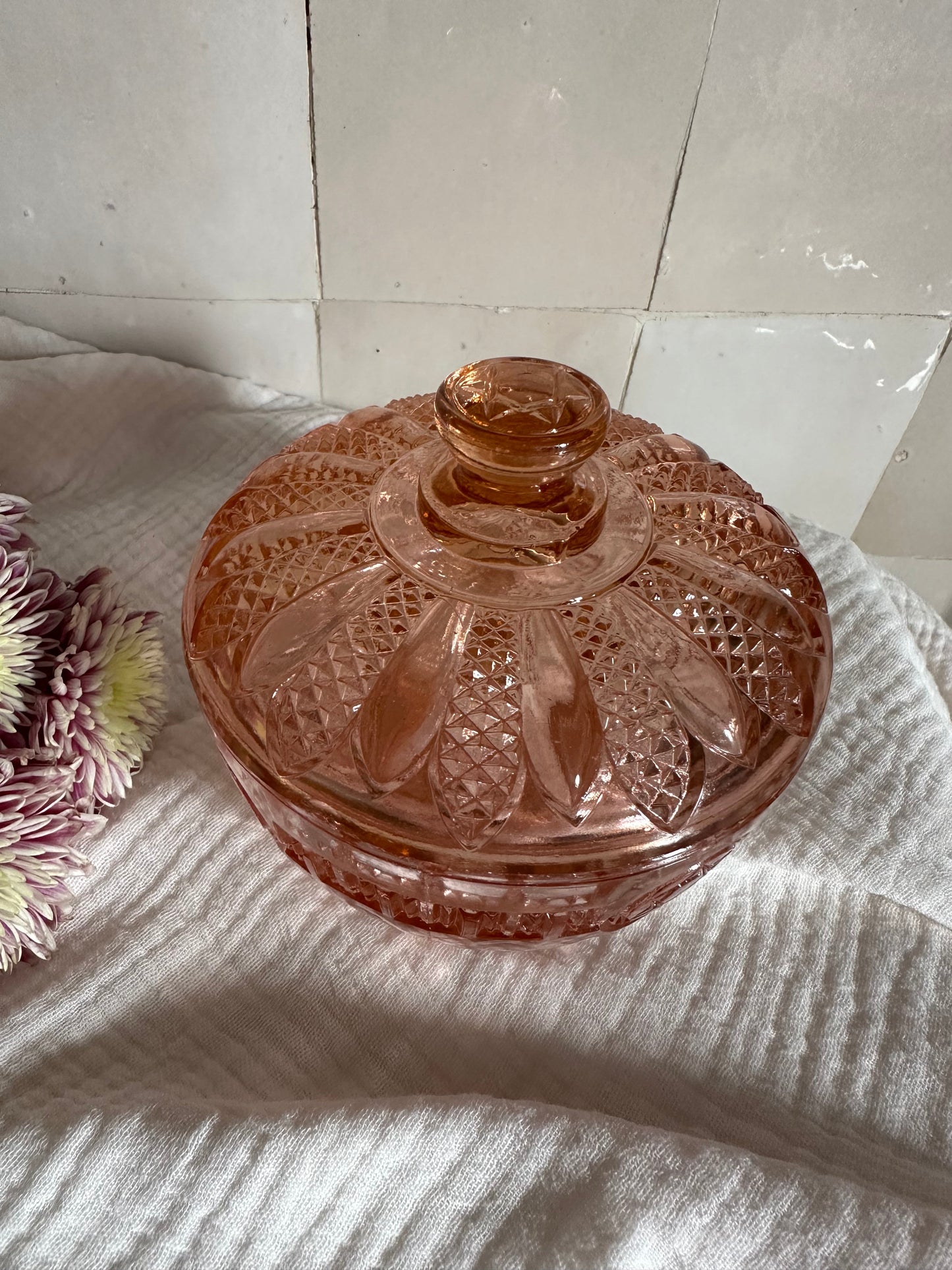 Boite à bijoux en verre rosée De Raymonde à Zoé