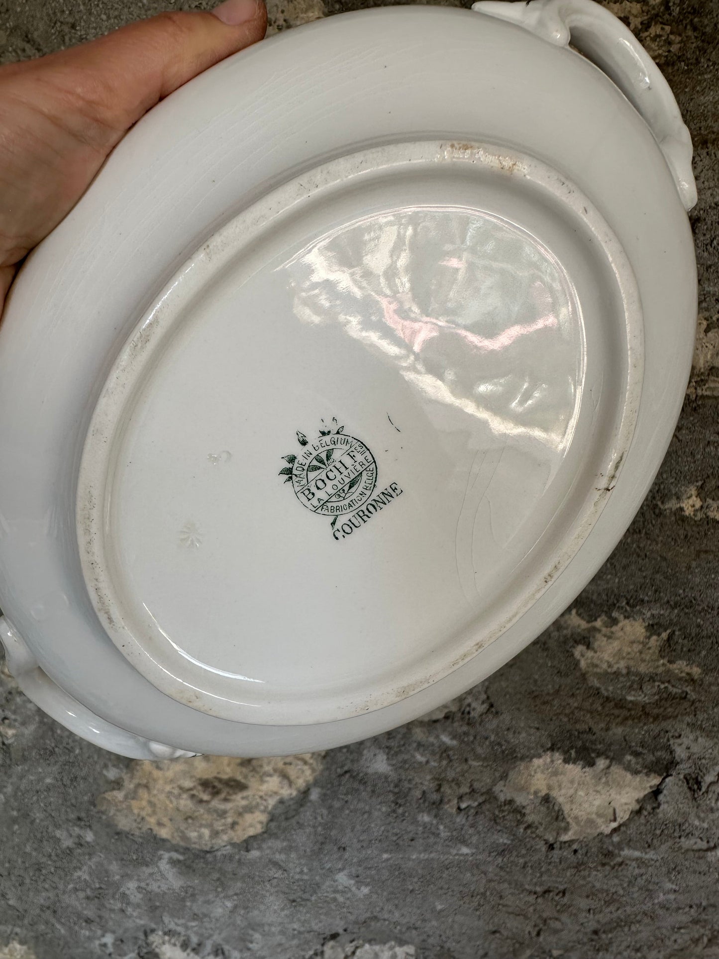 Petit plat vert En Terre de Fer De Raymonde à Zoé