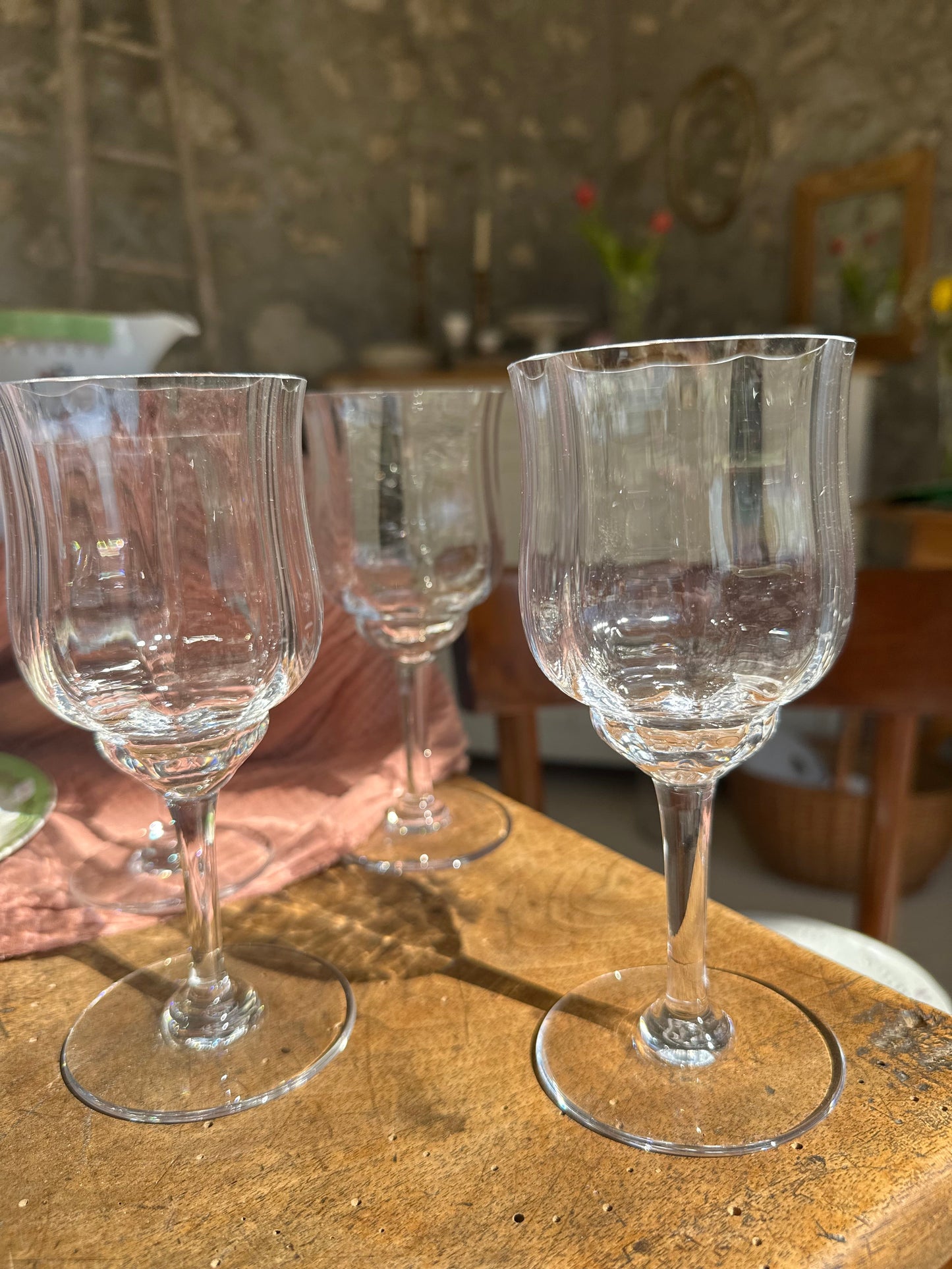 Ensemble de 6 verres a vin En cristal de Baccarat De Raymonde à Zoé