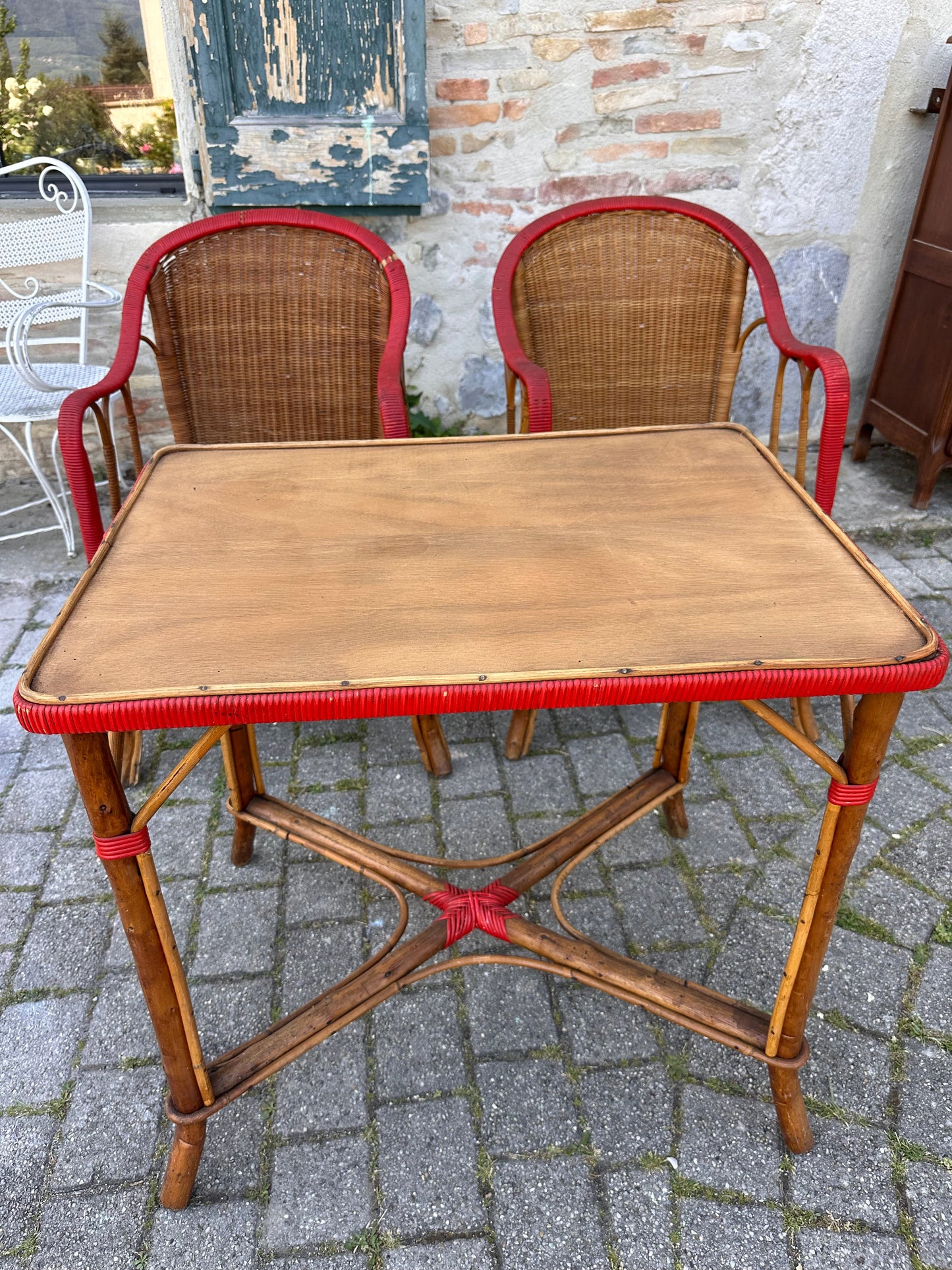 Salon de jardin en rotin vintage De Raymonde à Zoé
