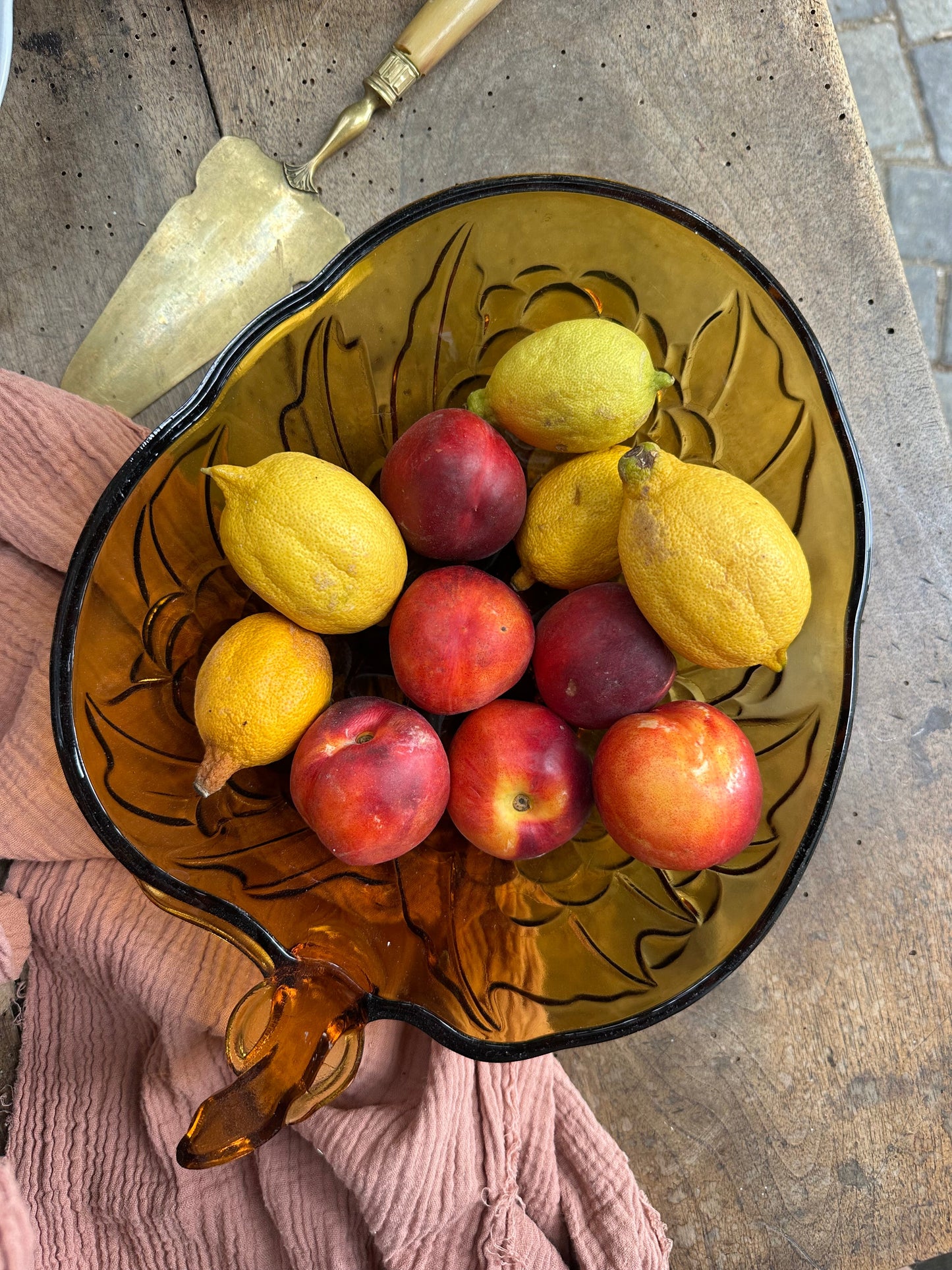 saladier ou coupe a fruits en verre De Raymonde à Zoé