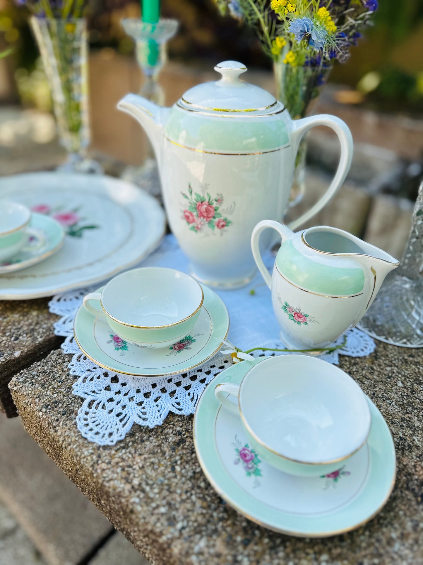 Service à café vintage « l’amandinoise » De Raymonde à Zoé