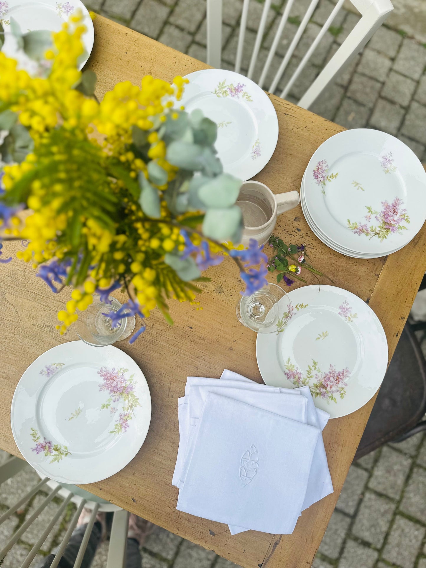 6 assiettes plates en porcelaine De Raymonde à Zoé
