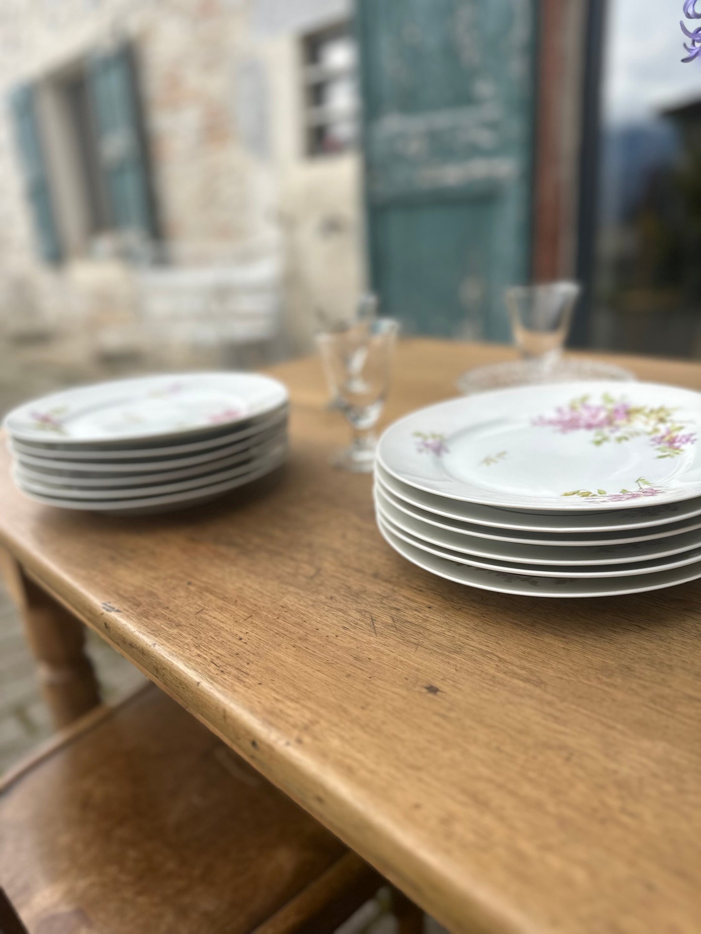 6 assiettes plates en porcelaine De Raymonde à Zoé