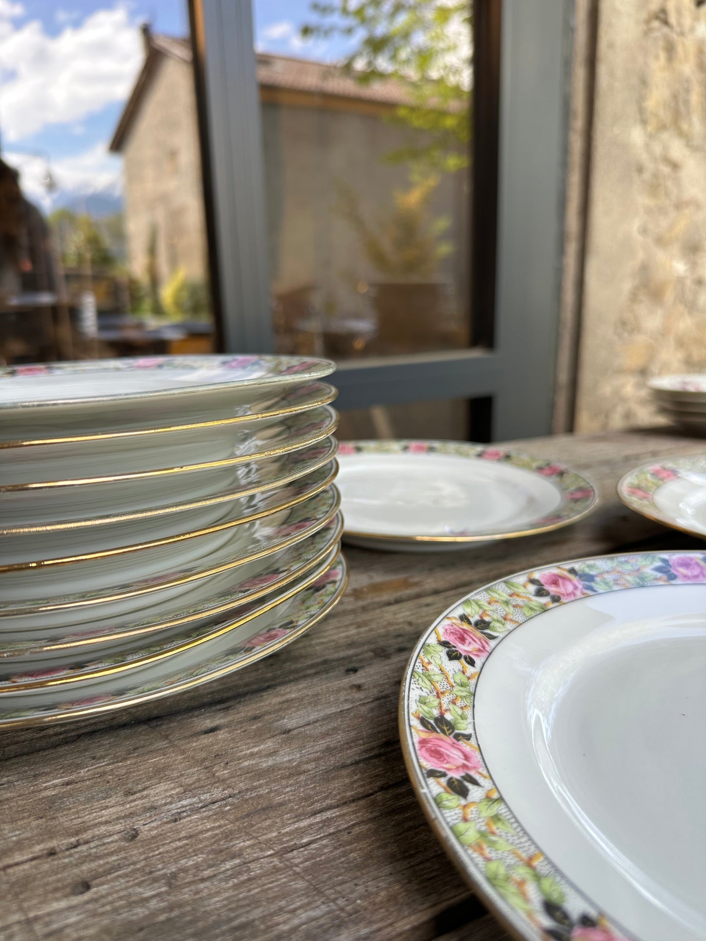 Ensemble de 6 assiettes plates en porcelaine fleurie De Raymonde à Zoé