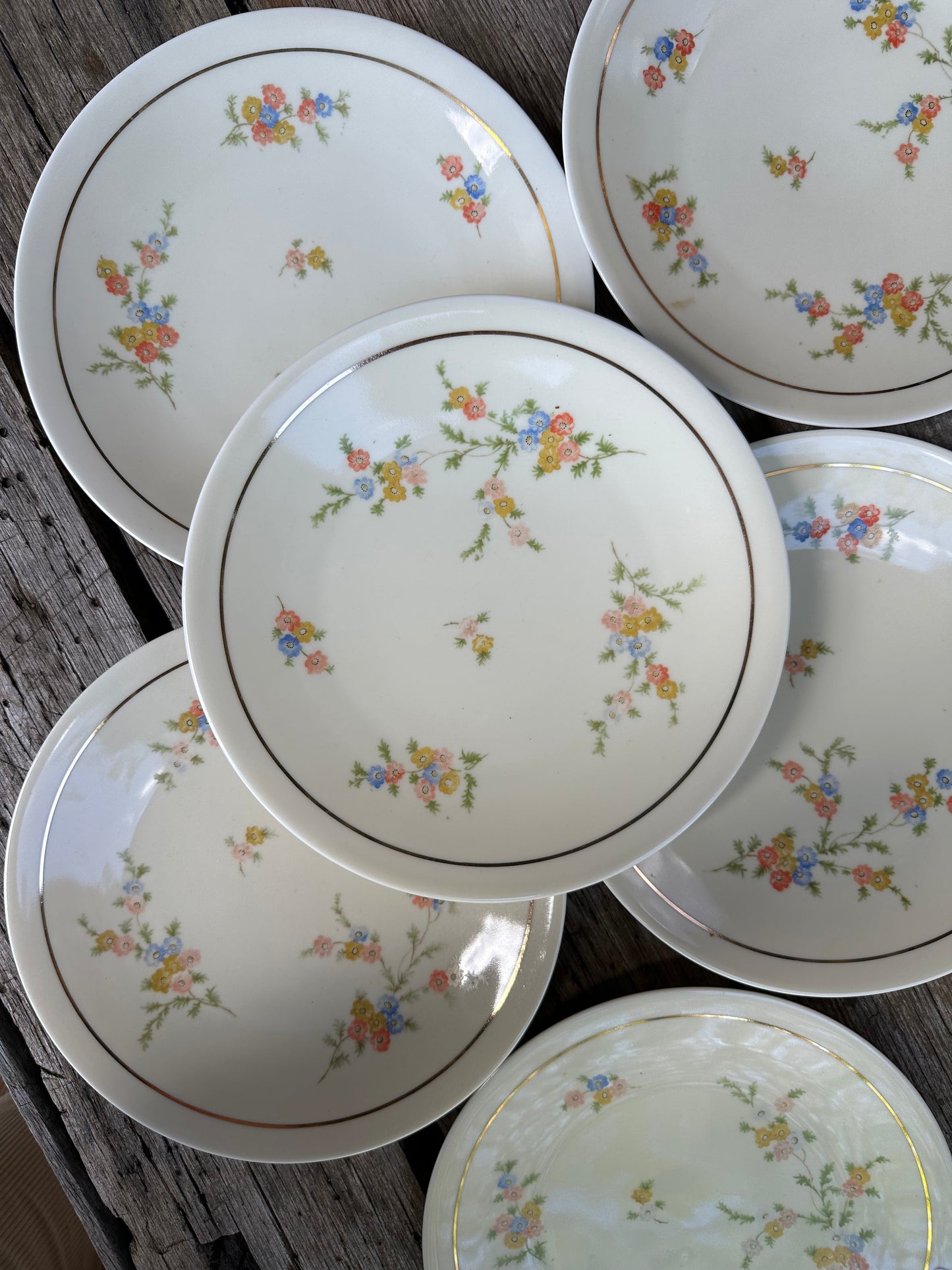 Ensemble de 6 assiettes plates en porcelaine fleurie De Raymonde à Zoé