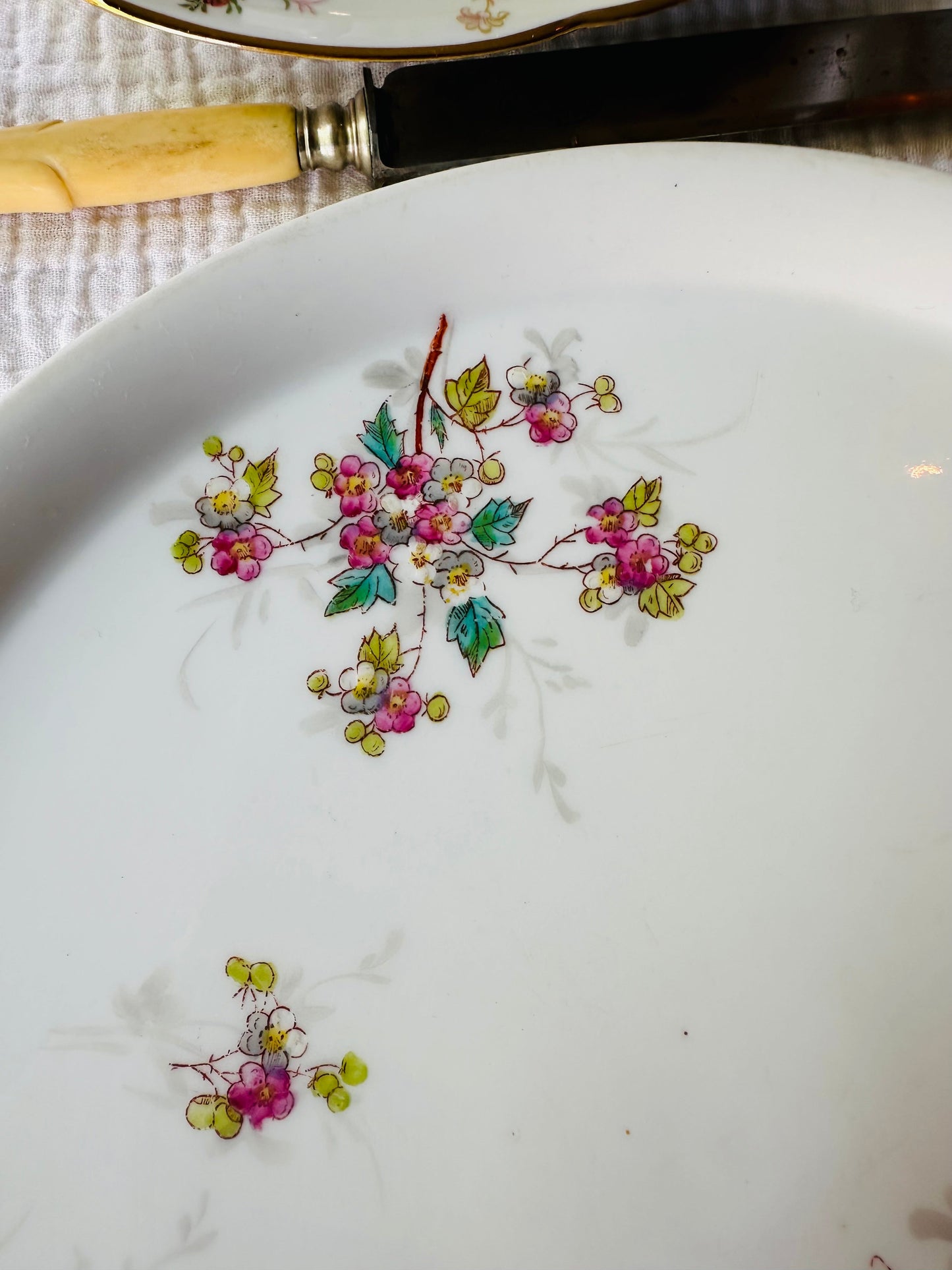 Plat à tarte en porcelaine De Raymonde à Zoé