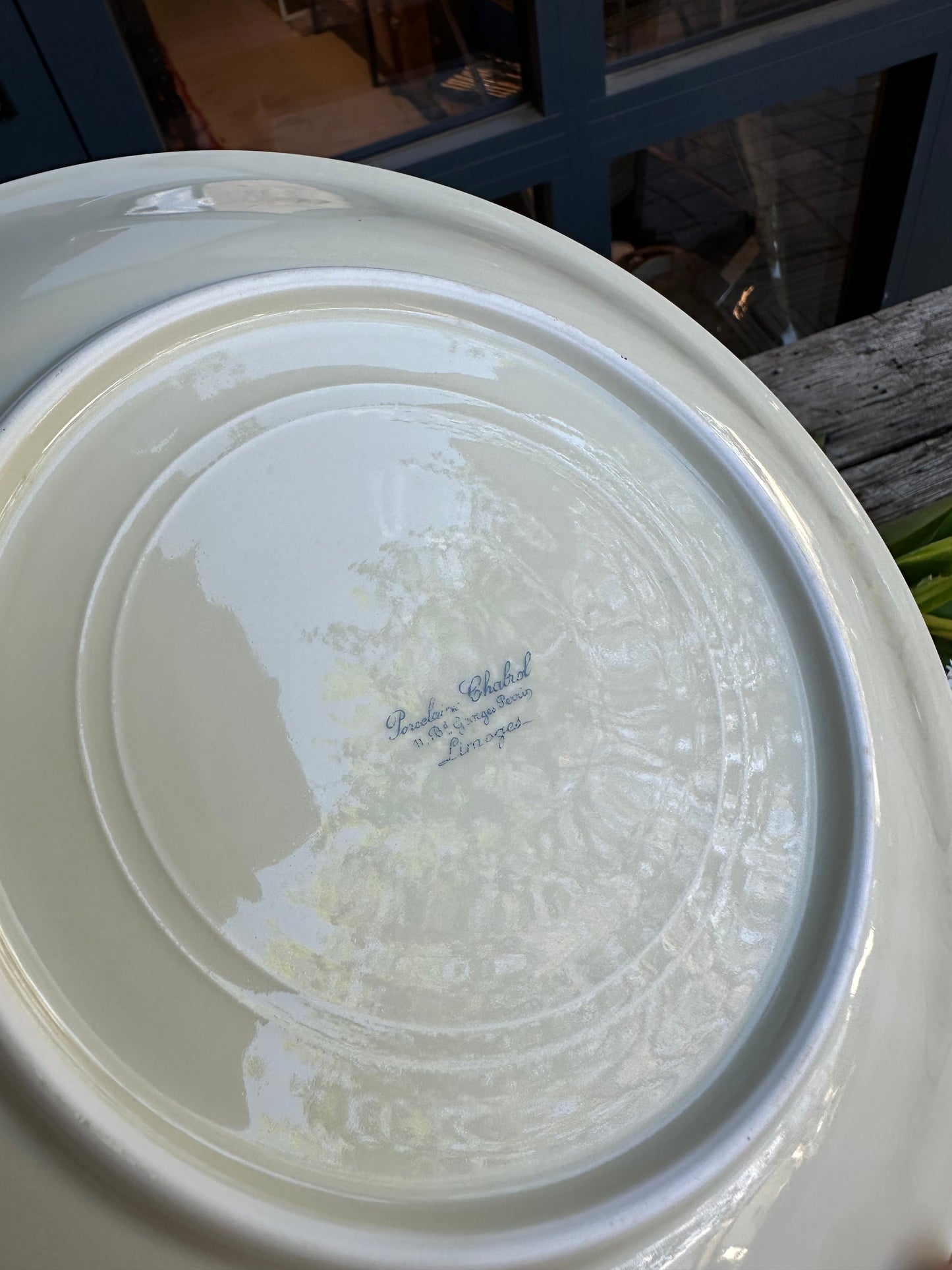 Ensemble de 6 assiettes plates en porcelaine blanche et dorée De Raymonde à Zoé