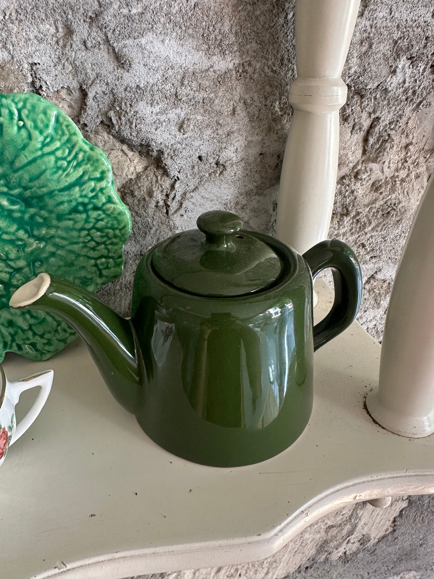 Petite théière vintage en faïence verte De Raymonde à Zoé