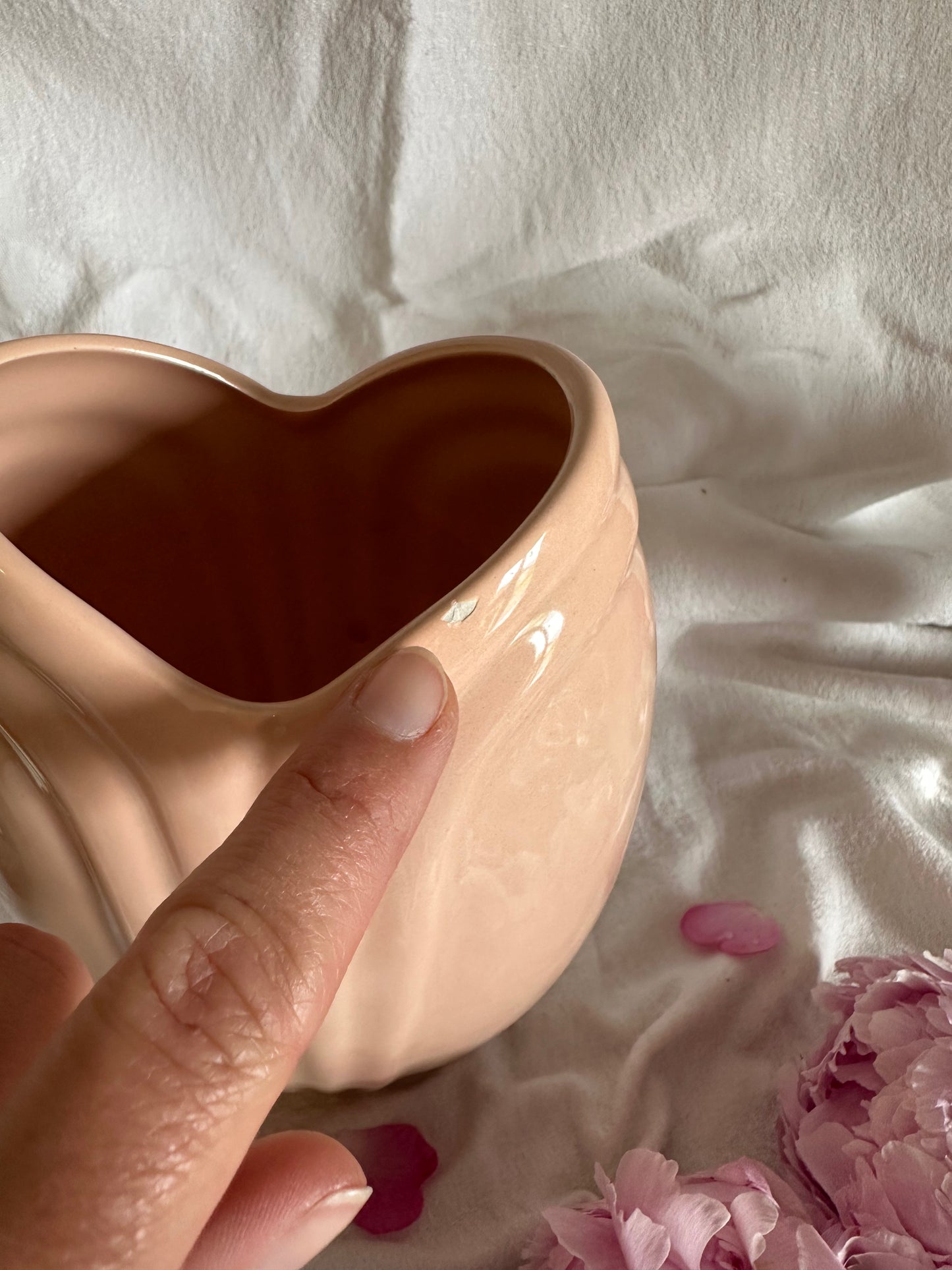 Vase en céramique rose De Raymonde à Zoé