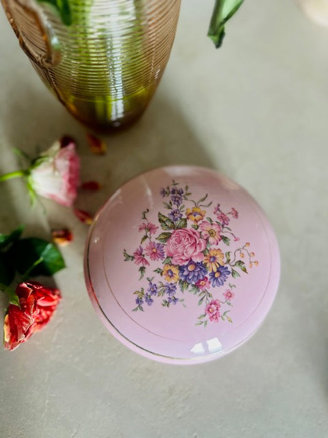 Boite à bijoux en porcelaine fleurie très grand modèle De Raymonde à Zoé