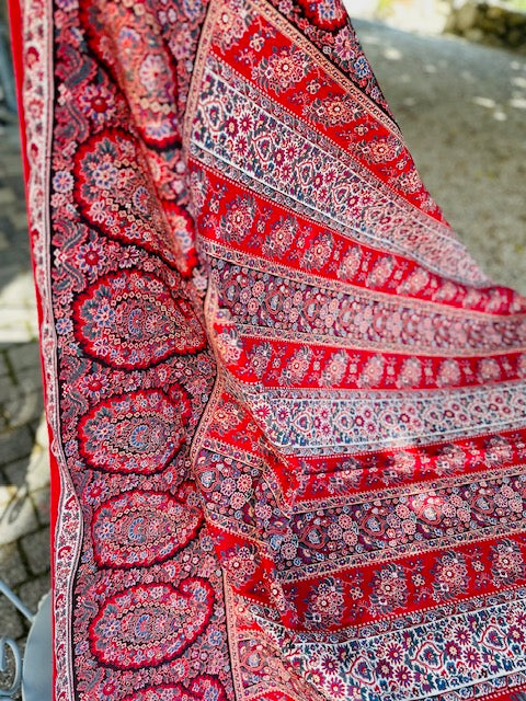 Nappe carrée imprimée rouge De Raymonde à Zoé