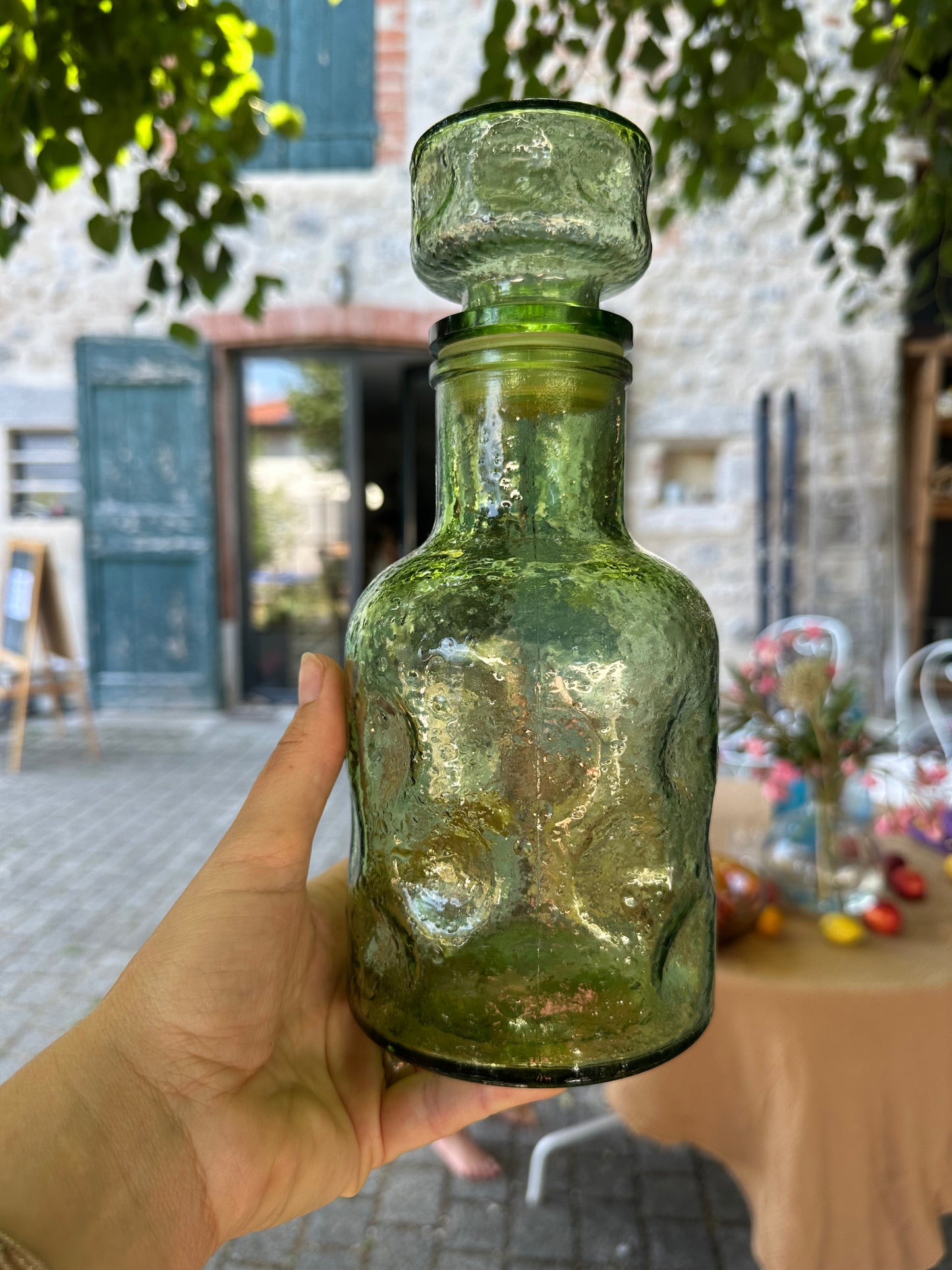 Carafe en verre verte De Raymonde à Zoé