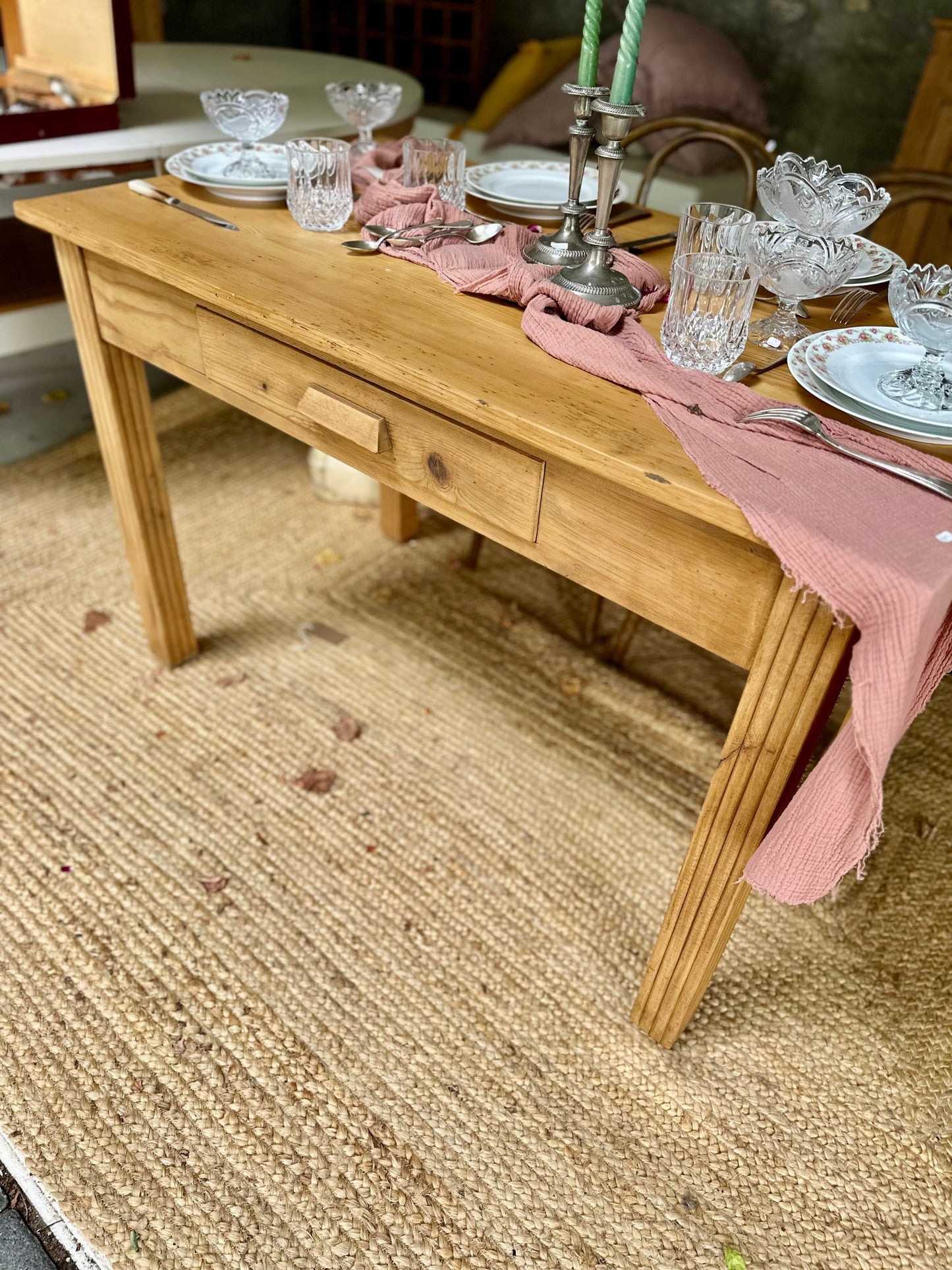 Table En Bois massif vintage De Raymonde à Zoé