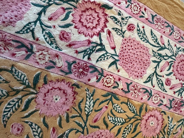Nappe indienne block print. Modèle "Roshan" rose 160x230cm De Raymonde à Zoé