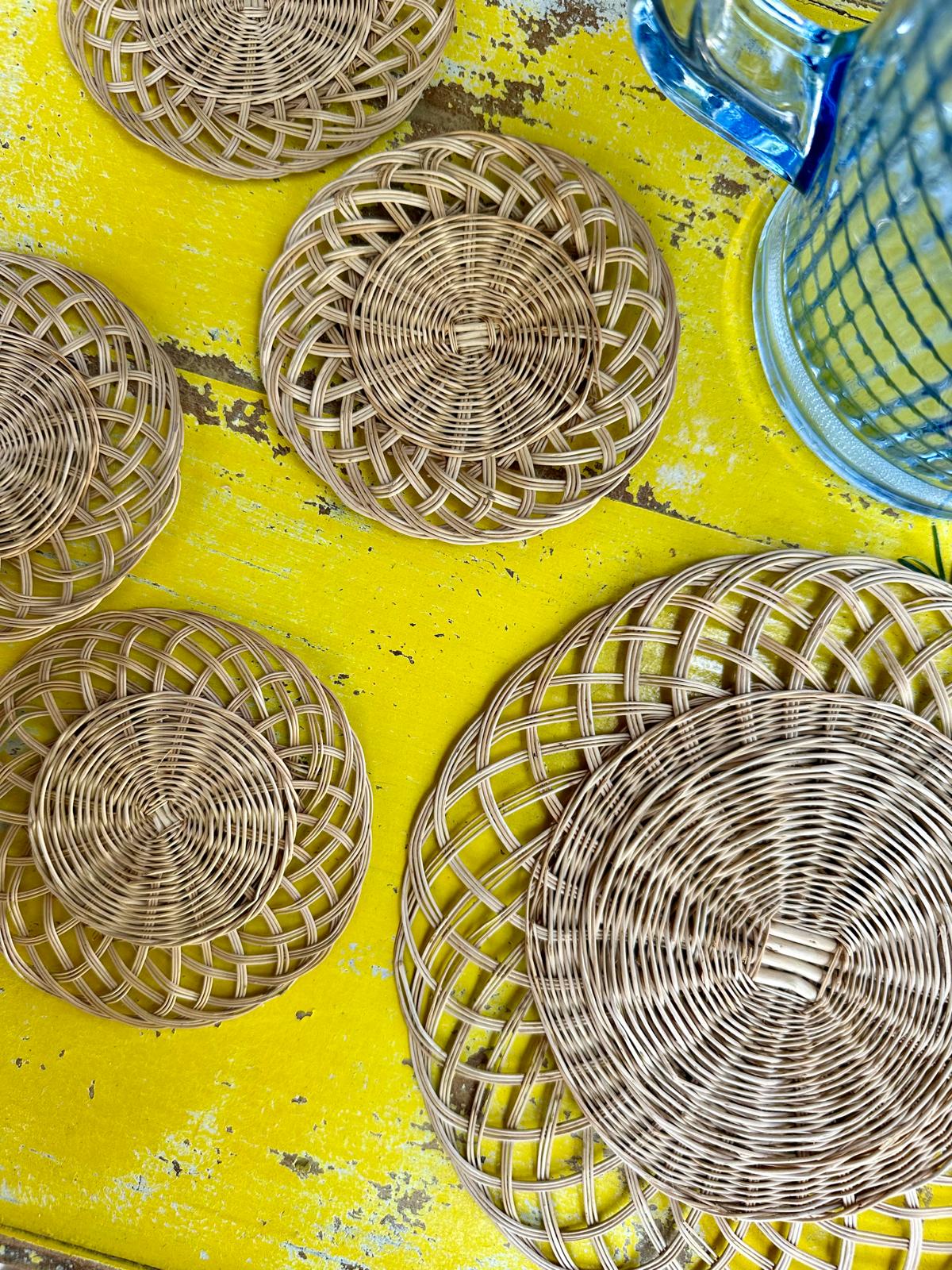 Dessous de bouteille et de verres De Raymonde à Zoé