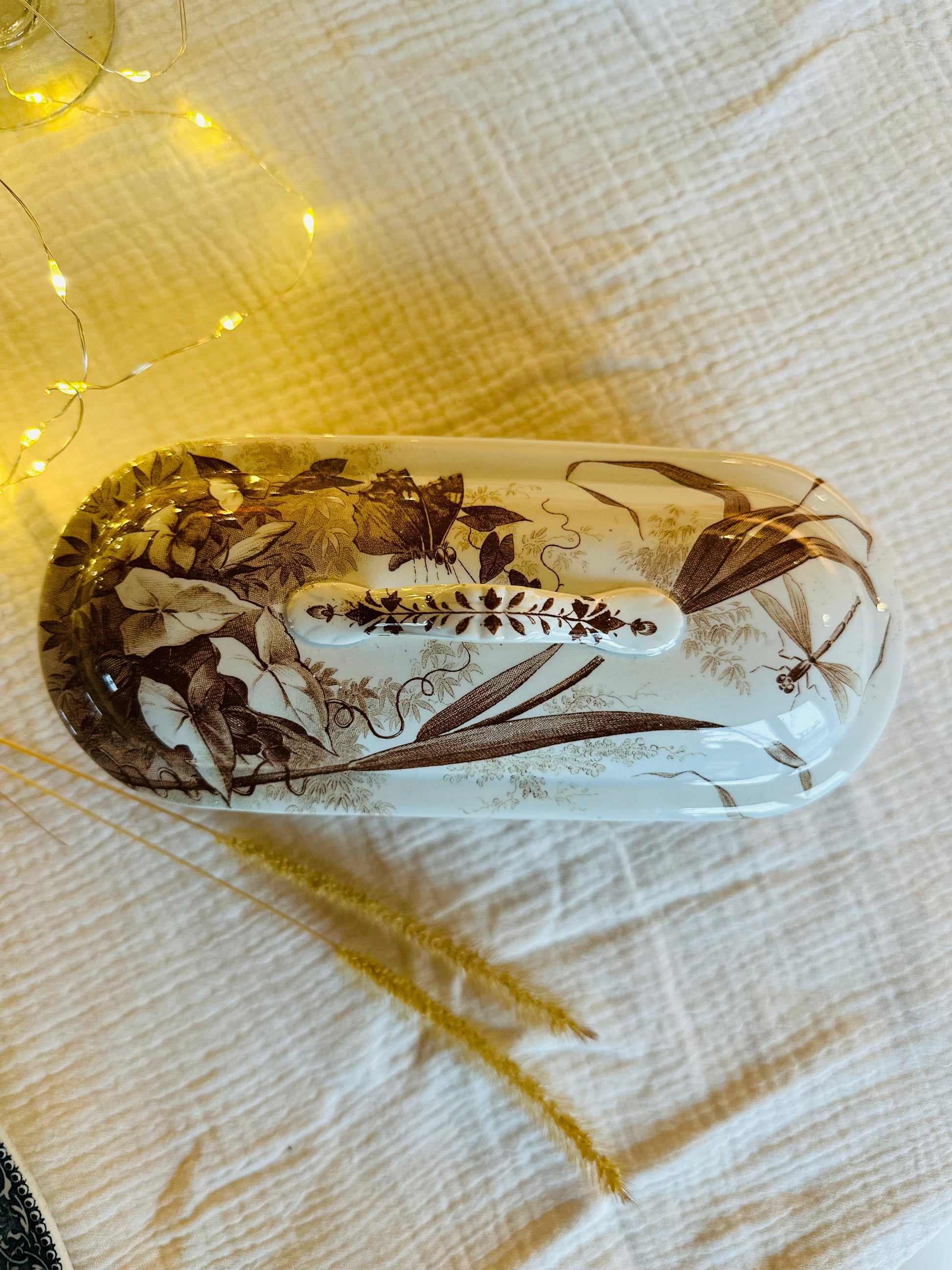 Porte savon ancien en terre de fer De Raymonde à Zoé