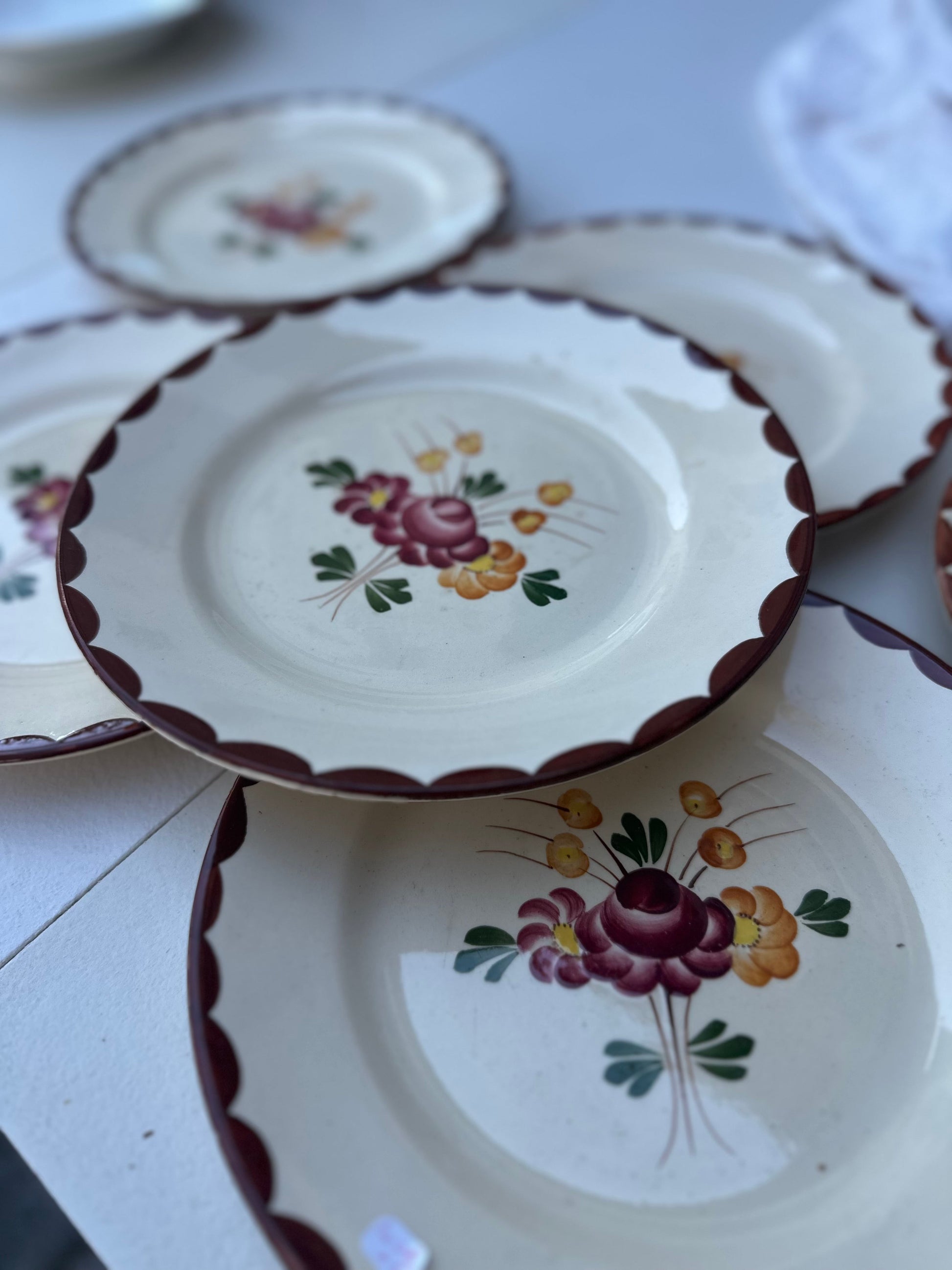 Ensemble de 6 assiettes plates Longchamp De Raymonde à Zoé
