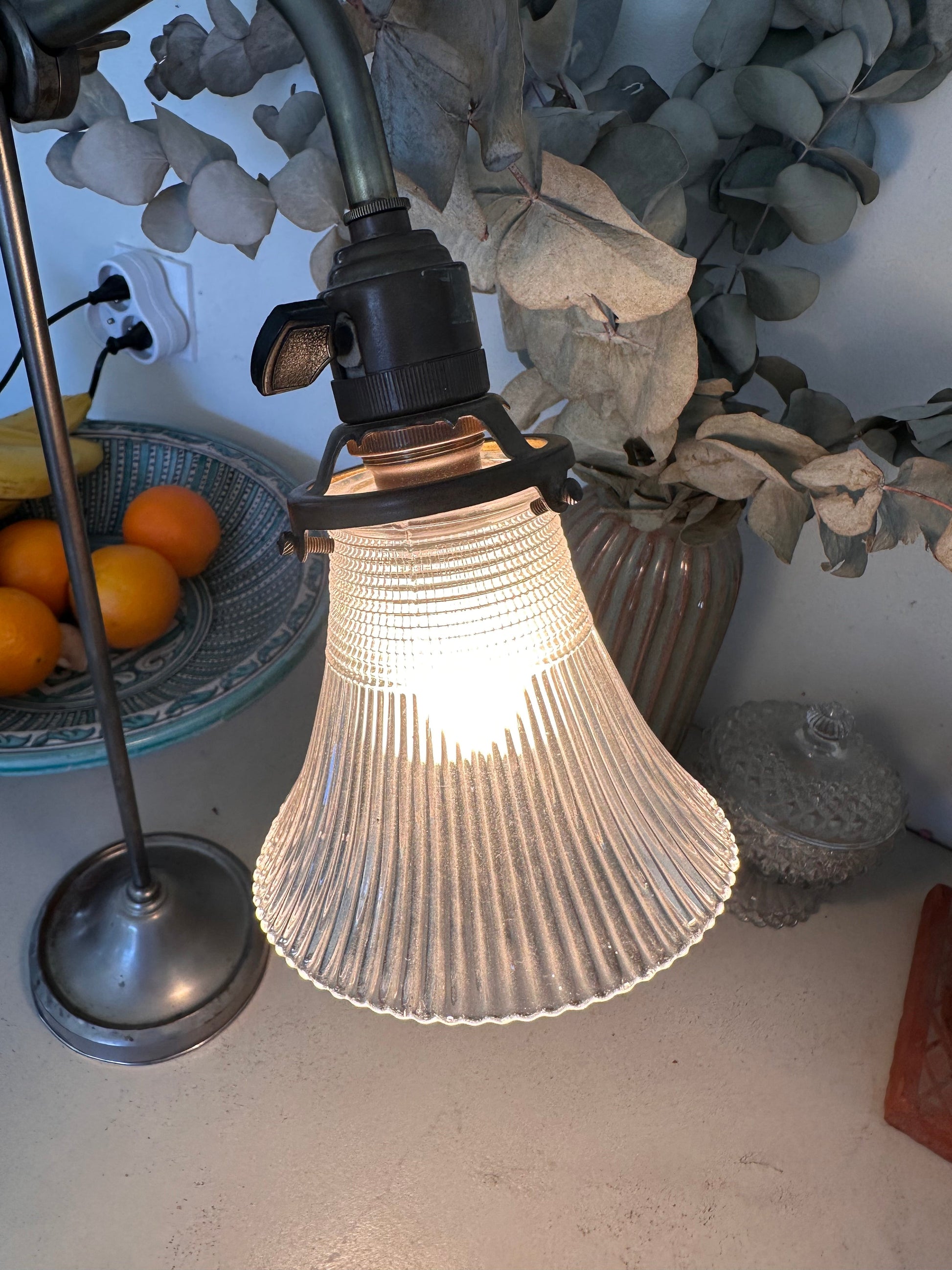 Lampe sur pied vintage années 30 De Raymonde à Zoé