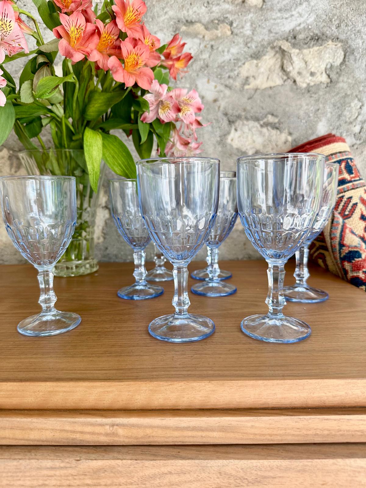 Ensemble de 8 verres à pied De Raymonde à Zoé