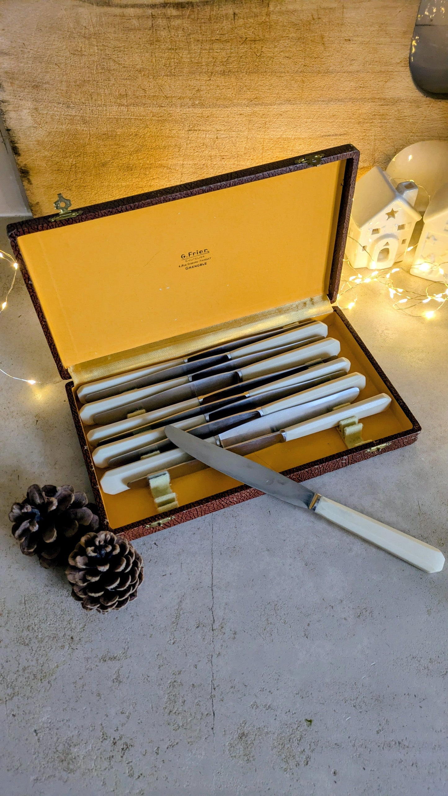 Ensemble de 11 couteaux vintage De Raymonde à Zoé