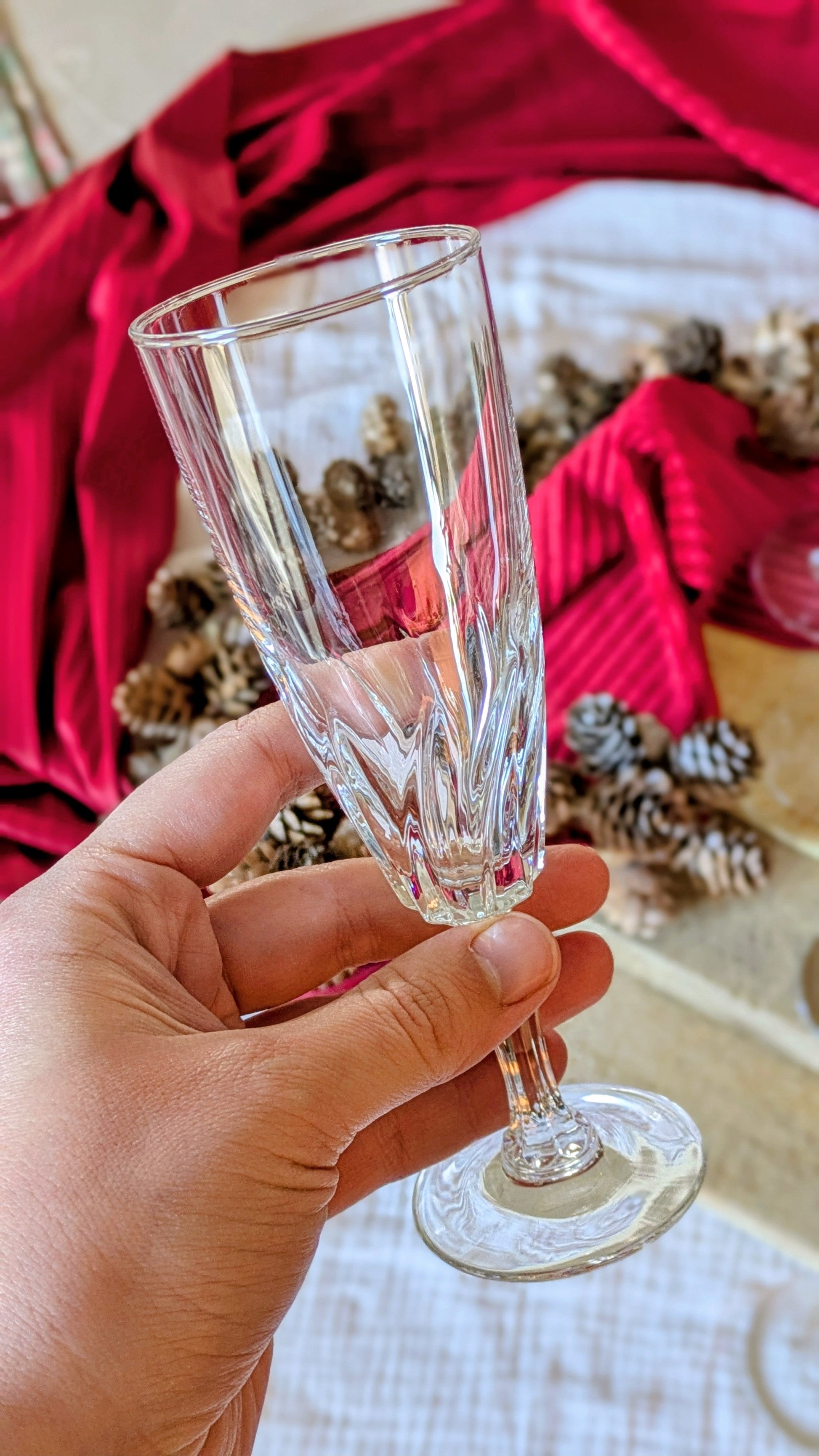 7 flûtes à champagne en verre De Raymonde à Zoé