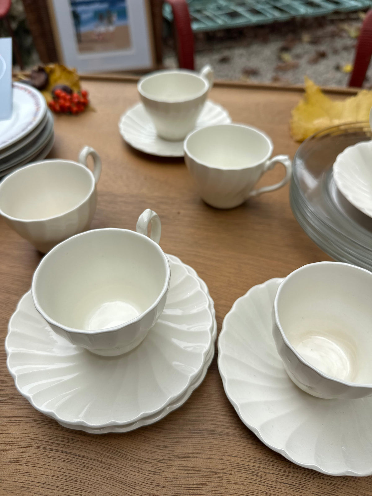 Ensemble de 8 tasses et 8 soucoupes assorties Myott De Raymonde à Zoé
