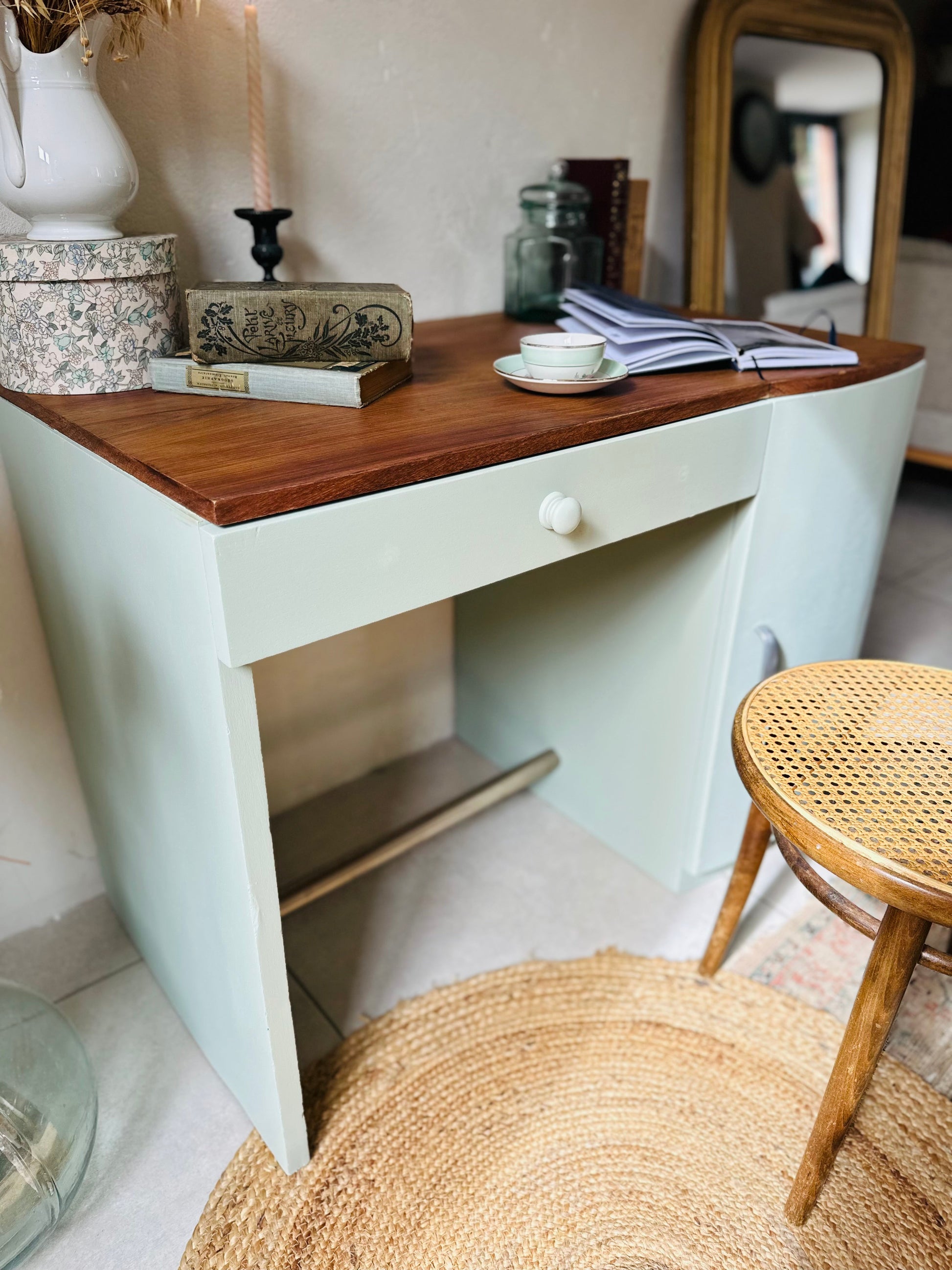 Bureau vintage relooké De Raymonde à Zoé