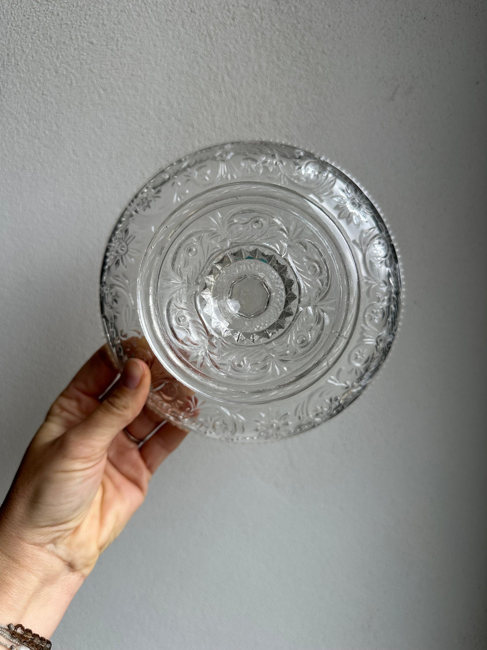 Petit compotier en verre moulé vintage De Raymonde à Zoé