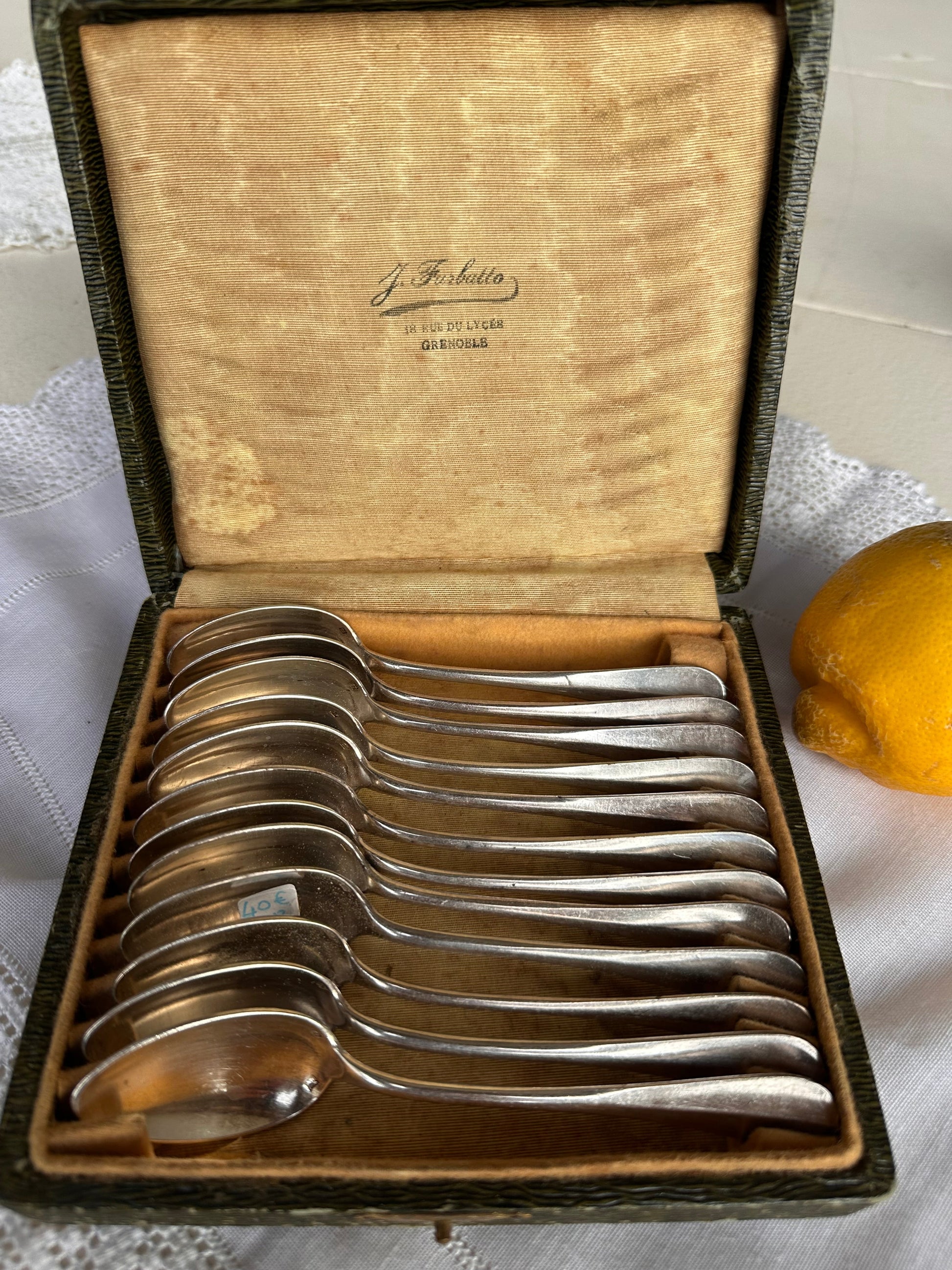 12 petites cuillères en métal argenté De Raymonde à Zoé