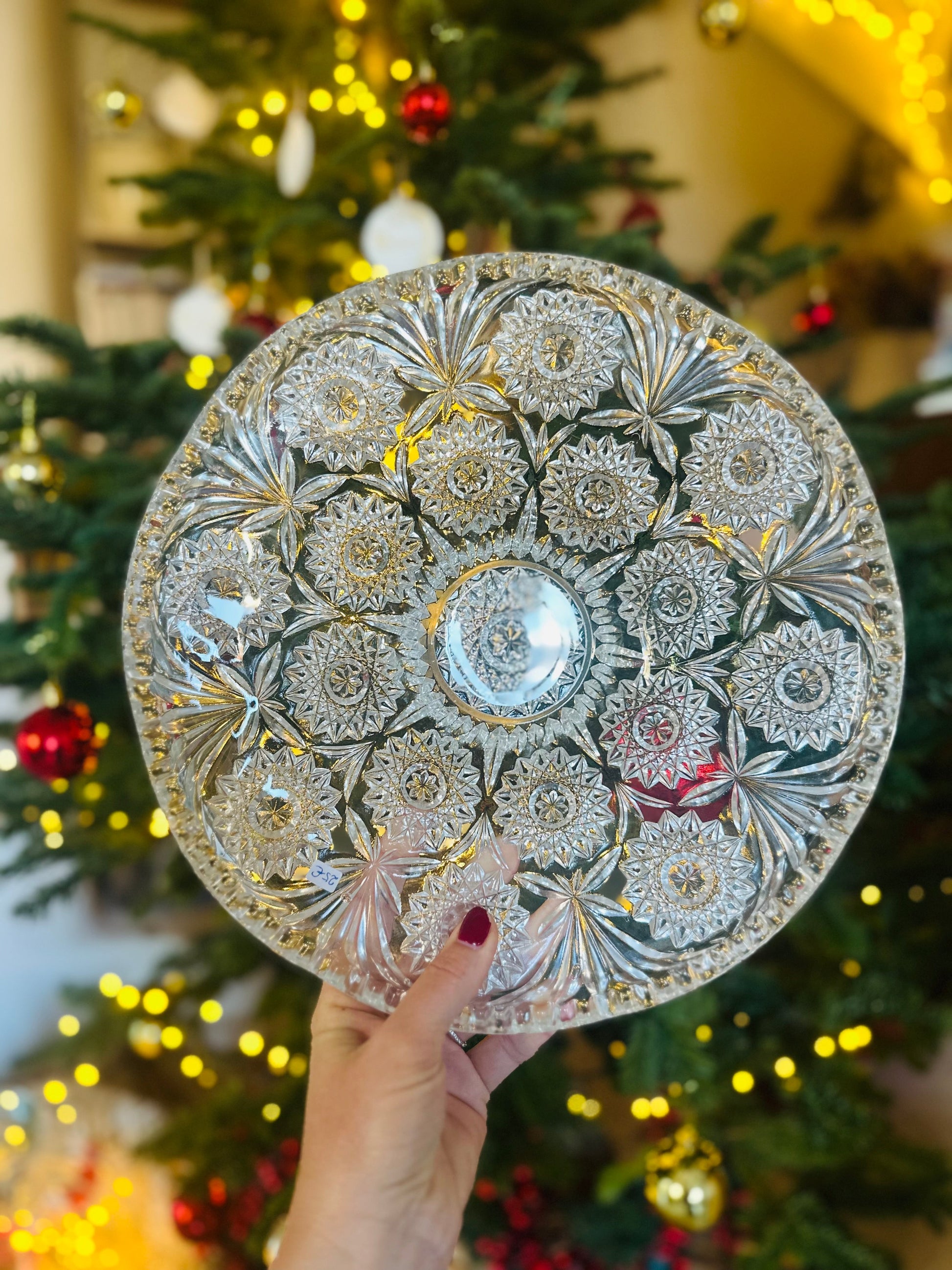 Coupe en verre moulé De Raymonde à Zoé